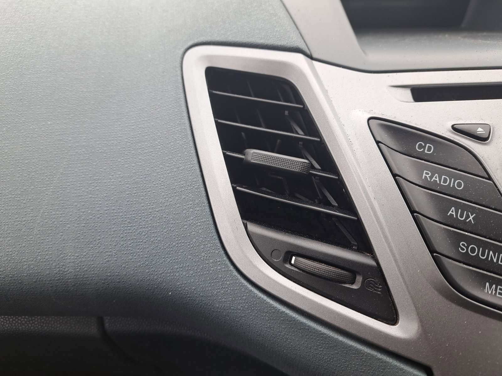 Grila aerisire centrala stanga Ford Fiesta 6 [Fabr 2008-2019] OEM - imagine 2