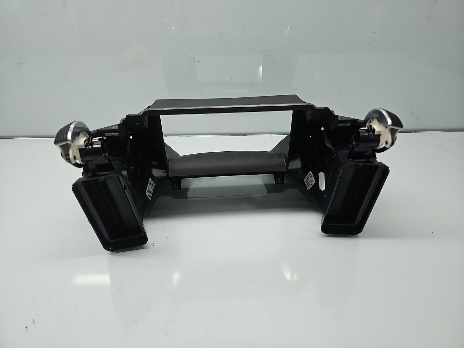 Grila aerisire centrala Ford Kuga II [Fabr 2012-prezent] GV41-18835-BEW - imagine 3