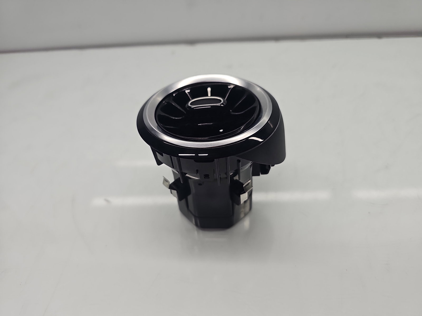 Grila aerisire dreapta Mercedes Clasa A (W177) [Fabr 2019-2024] A17783077007 - imagine 2