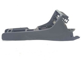 Consola centrala OEM Audi A4 (8EC, B7) [Fabr 2004-2008] 2.0 BLB