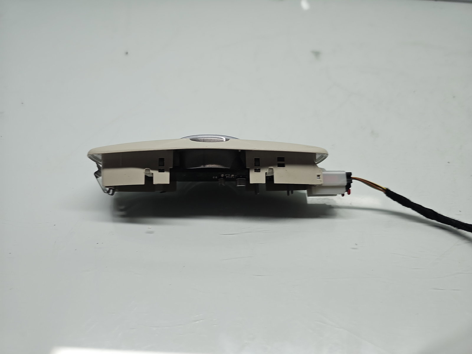 Plafoniera spate Ford Kuga II [Fabr 2012-prezent] SUV Facelift CJ5A-13K767-DH - imagine 2