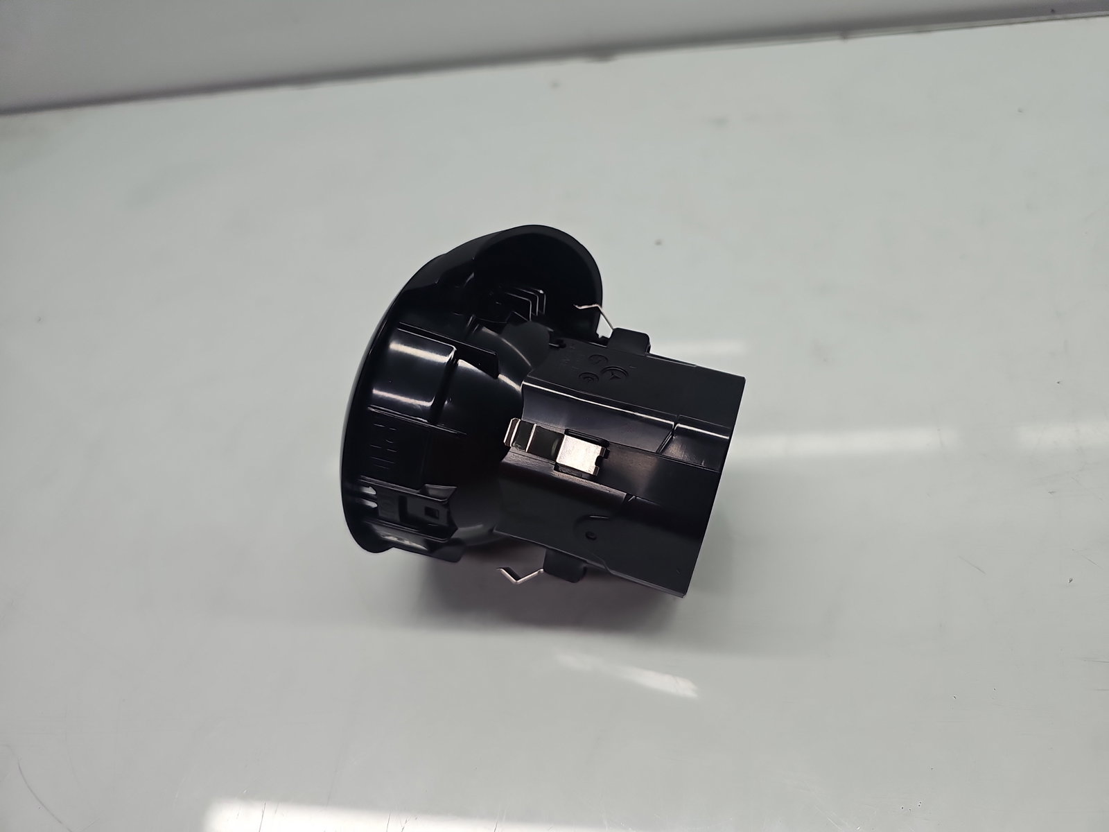 Grila aerisire stanga Mercedes Clasa A (W177) [Fabr 2019-2024] A17783083007 - imagine 3