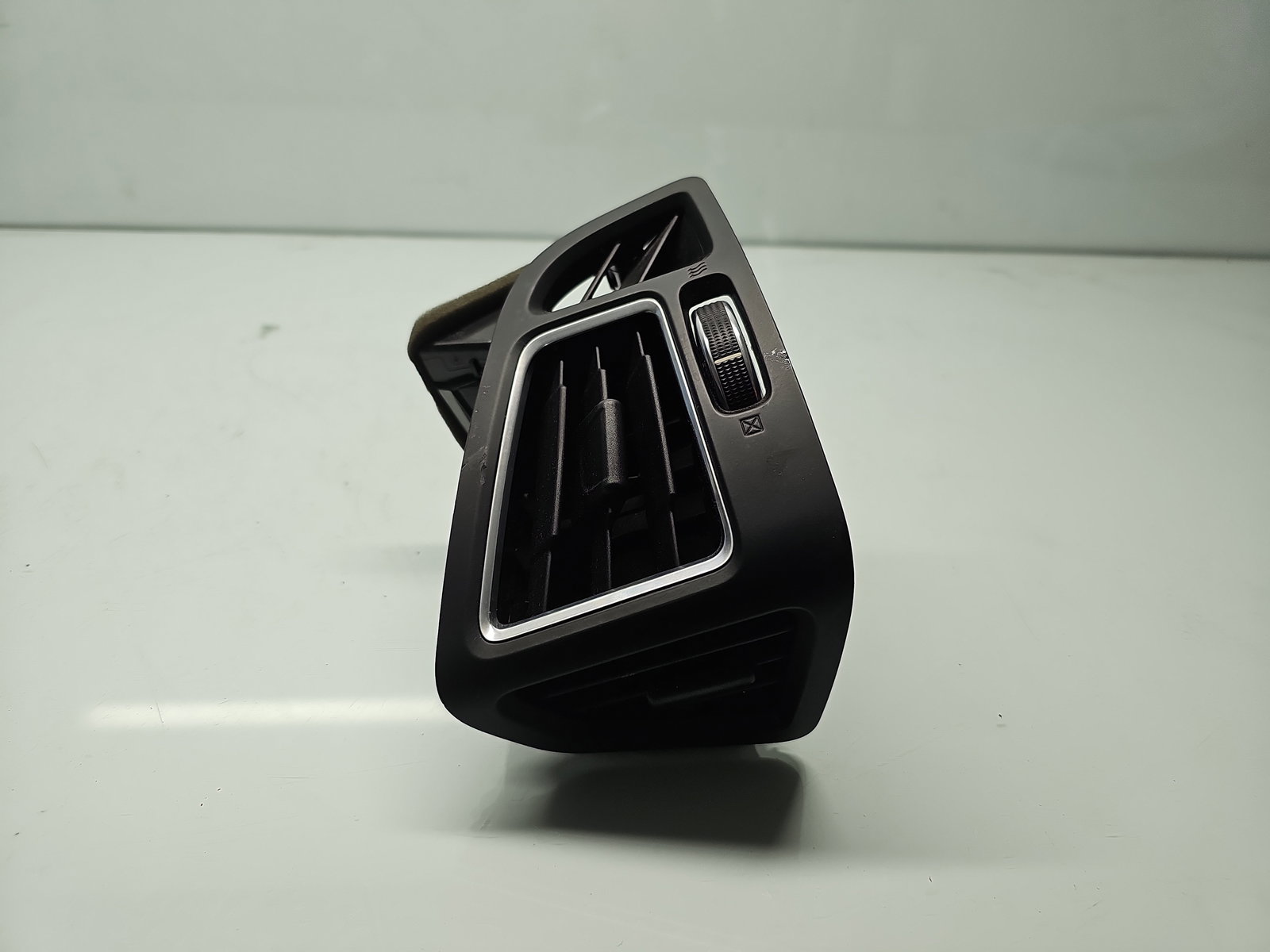 Grila aerisire dreapta Ford Kuga II [Fabr 2012-prezent] F1CB-RO18B08-ABW - imagine 1