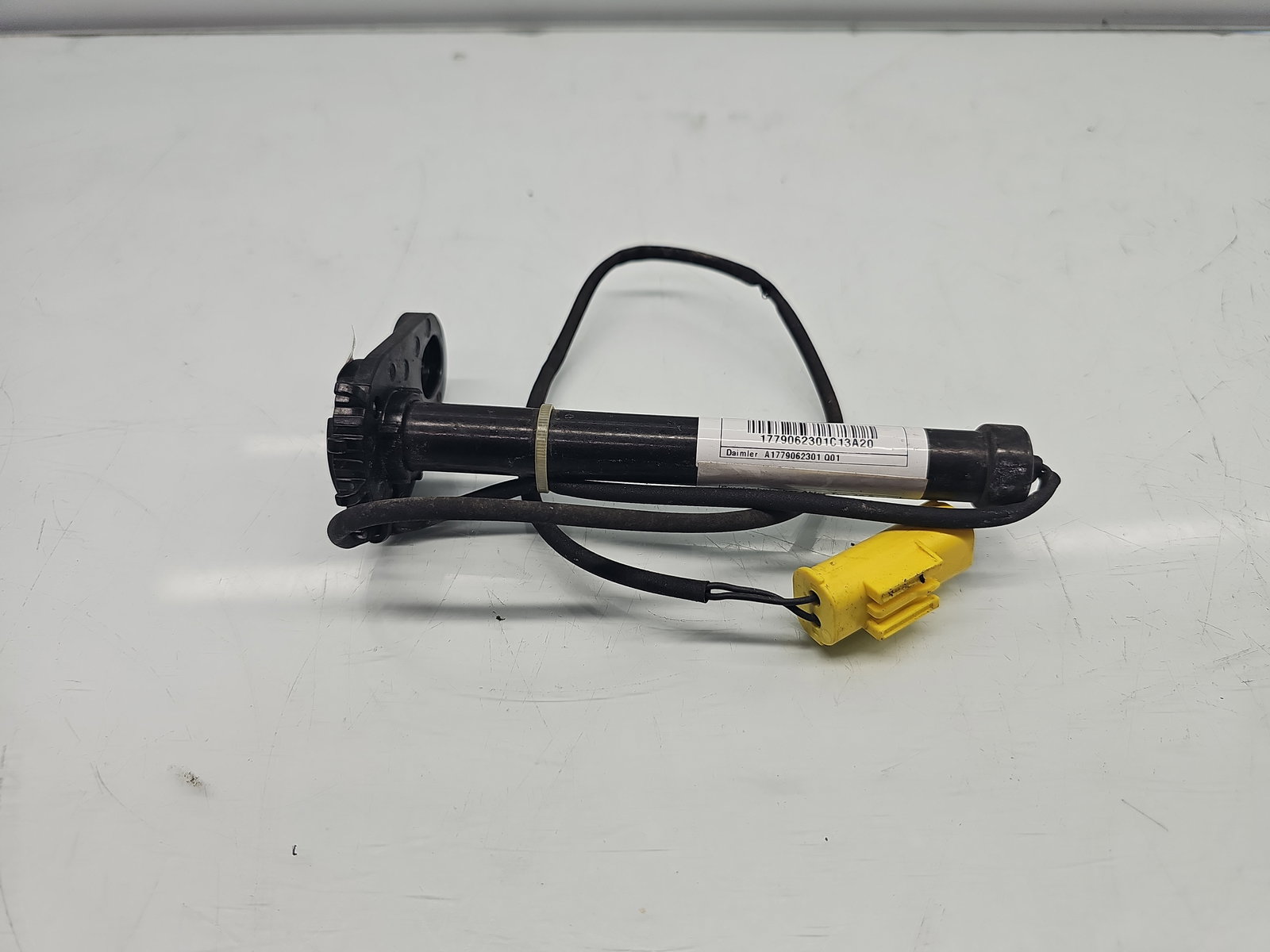 Senzor impact Mercedes Clasa A (W177) [Fabr 2019-2024] A1779062301 - imagine 1