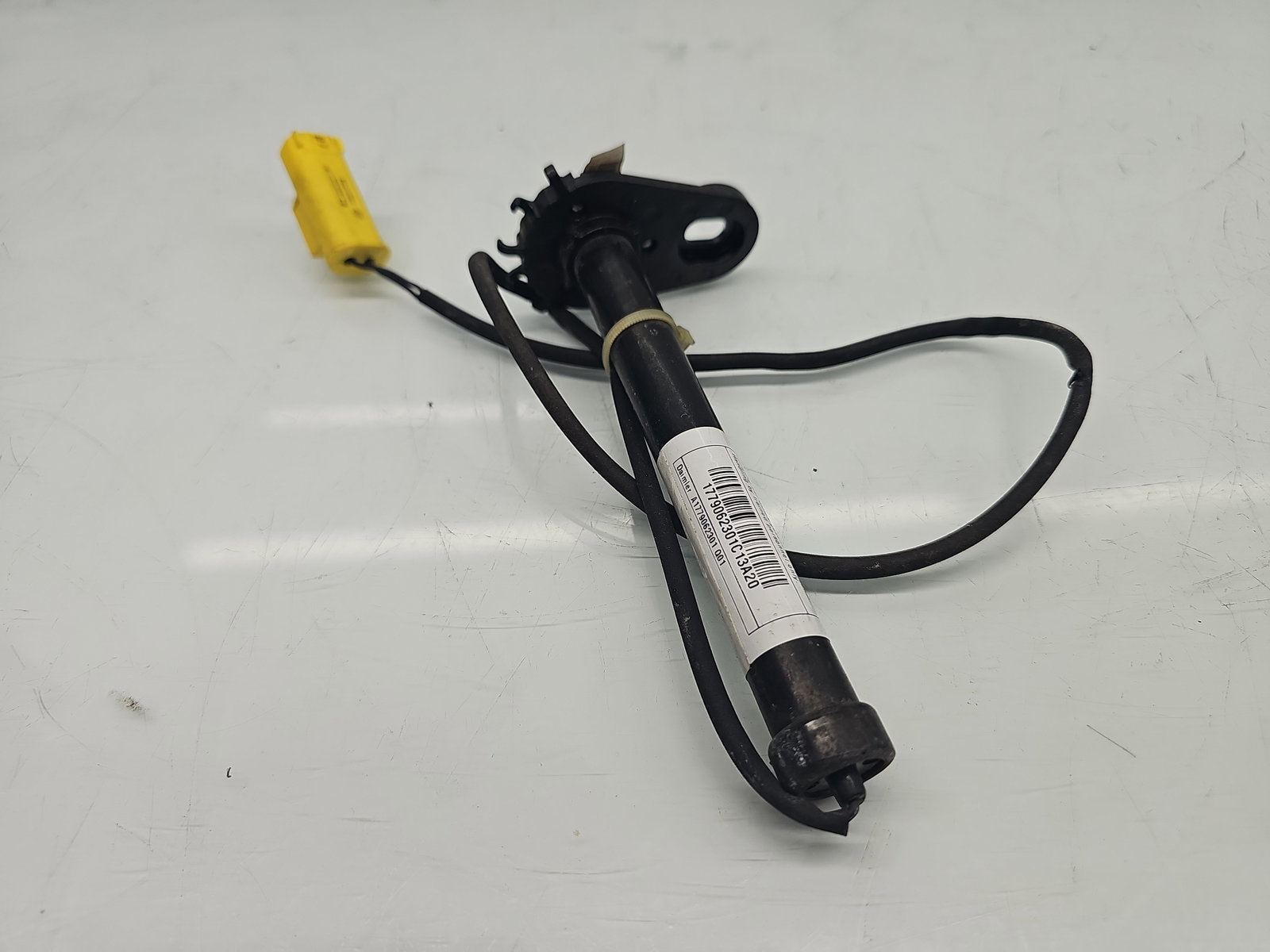 Senzor impact Mercedes Clasa A (W177) [Fabr 2019-2024] A1779062301 - imagine 3