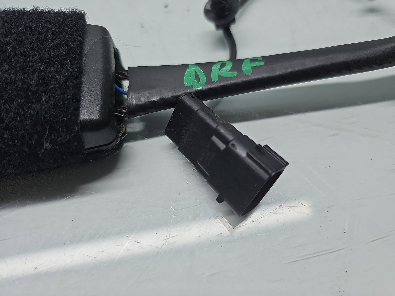 Capsa centura dreapta fata Ford Kuga II [Fabr 2012-prezent] CV44-61208-BD - imagine 2