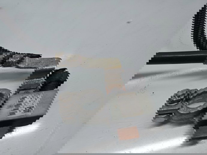 Borna baterie (-) Ford Kuga II [Fabr 2012-prezent] F1FT-10C679-BA