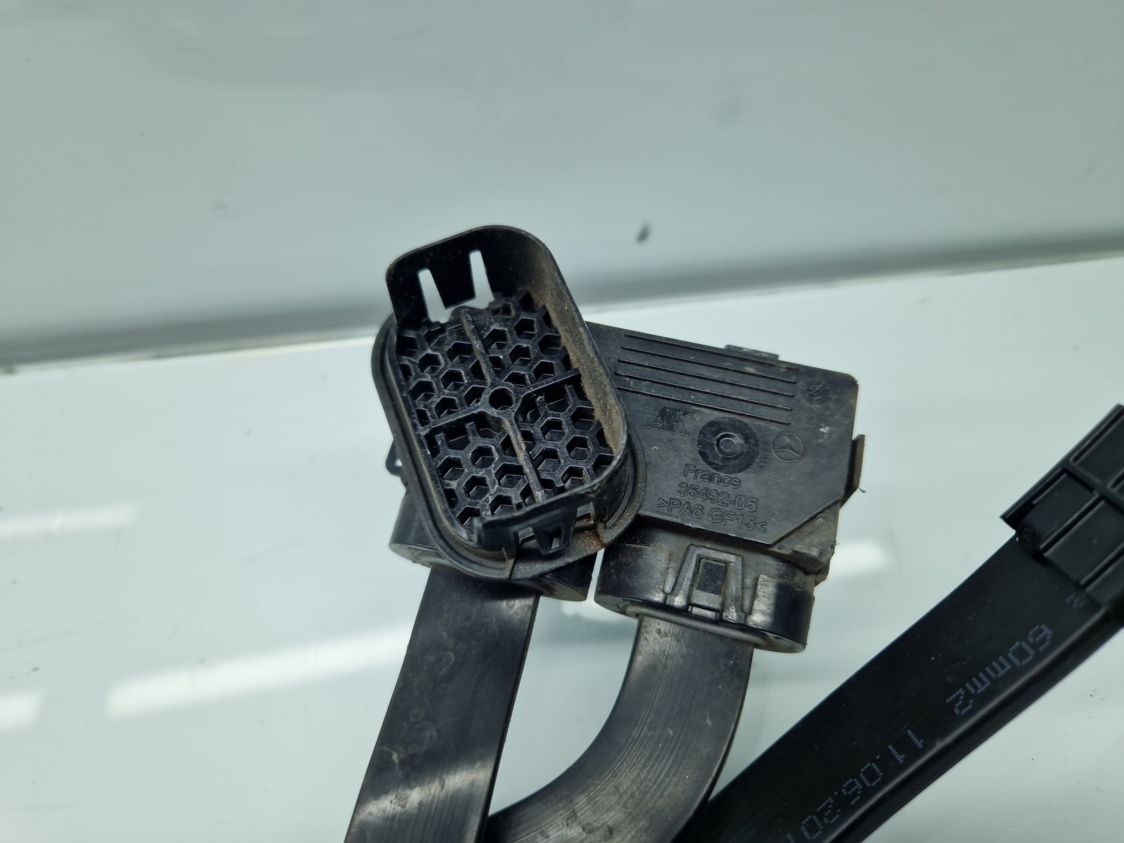 Borna baterie (-) Mercedes Clasa A (W177) [Fabr 2019-2024] A1775407932 - imagine 5