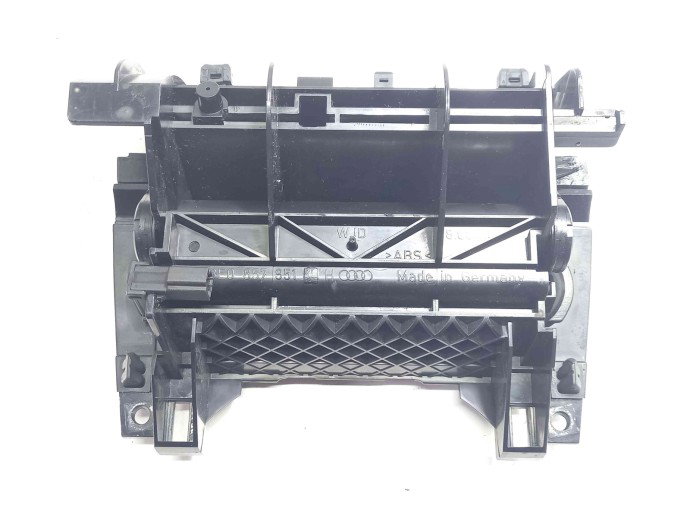Scrumiera 8E0857951 Audi A4 (8EC, B7) [Fabr 2004-2008] 2.0 BLB