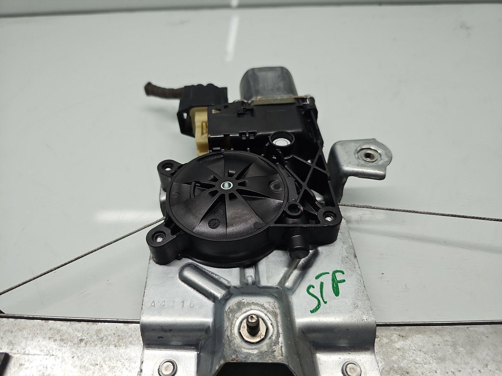 Macara electrica geam stanga fata Ford Kuga II [Fabr 2012-prezent] SUV Facelift OEM - imagine 3