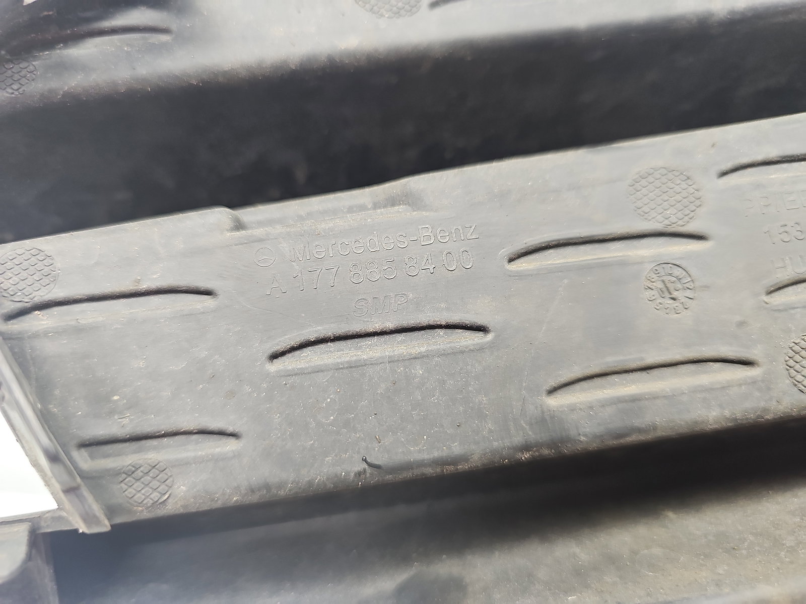 Grila proiector dreapta Mercedes Clasa A (W177) [Fabr 2019-2024] Berlina AMG A1778858400 - imagine 5