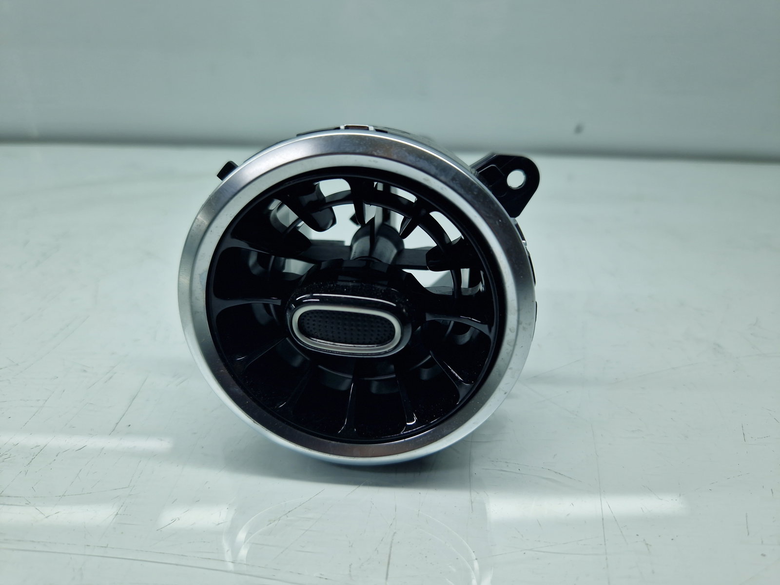 Grila aerisire centrala Mercedes Clasa A (W177) [Fabr 2019-2024] A17783063007 - imagine 1