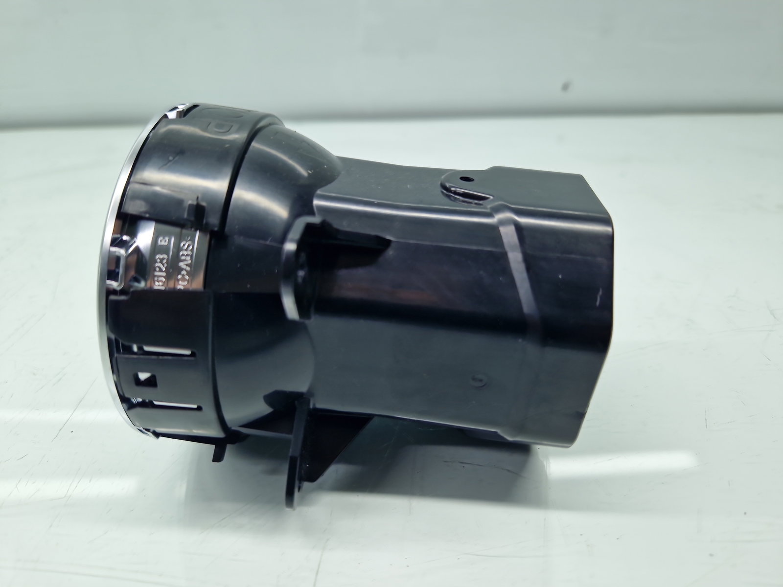 Grila aerisire centrala Mercedes Clasa A (W177) [Fabr 2019-2024] A17783063007 - imagine 2