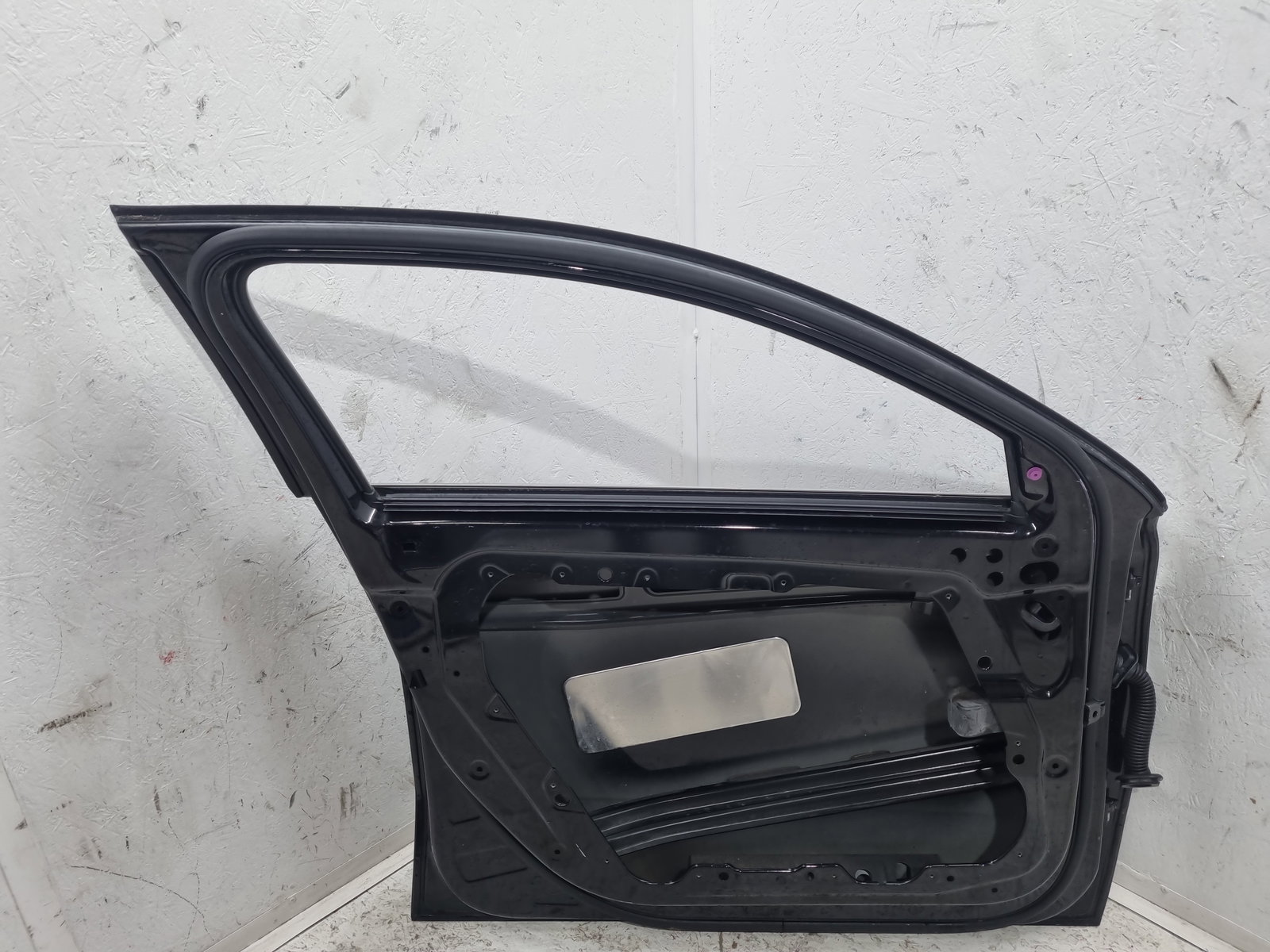 Usa stanga fata Mercedes Clasa A (W177) [Fabr 2019-2024] Berlina AMG 191U Negru Cosmos - imagine 8