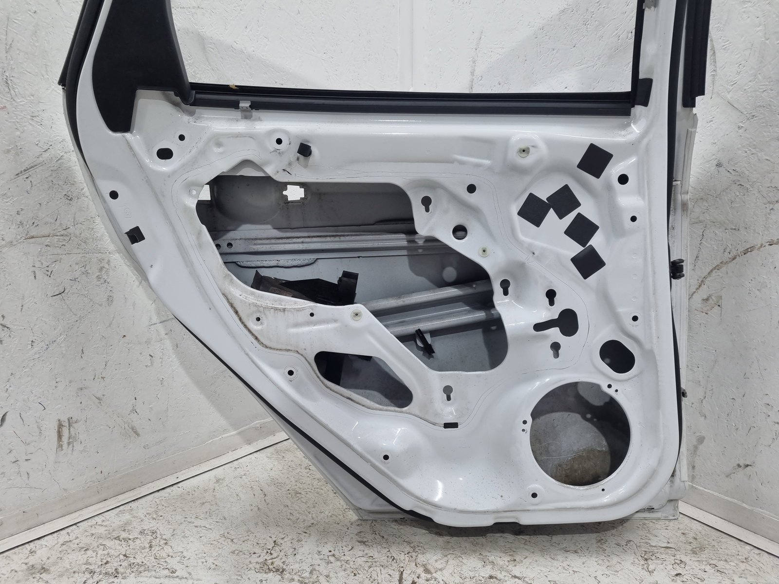 Usa stanga spate Ford Focus 3 [Fabr 2010-2018] Frozen White - imagine 2