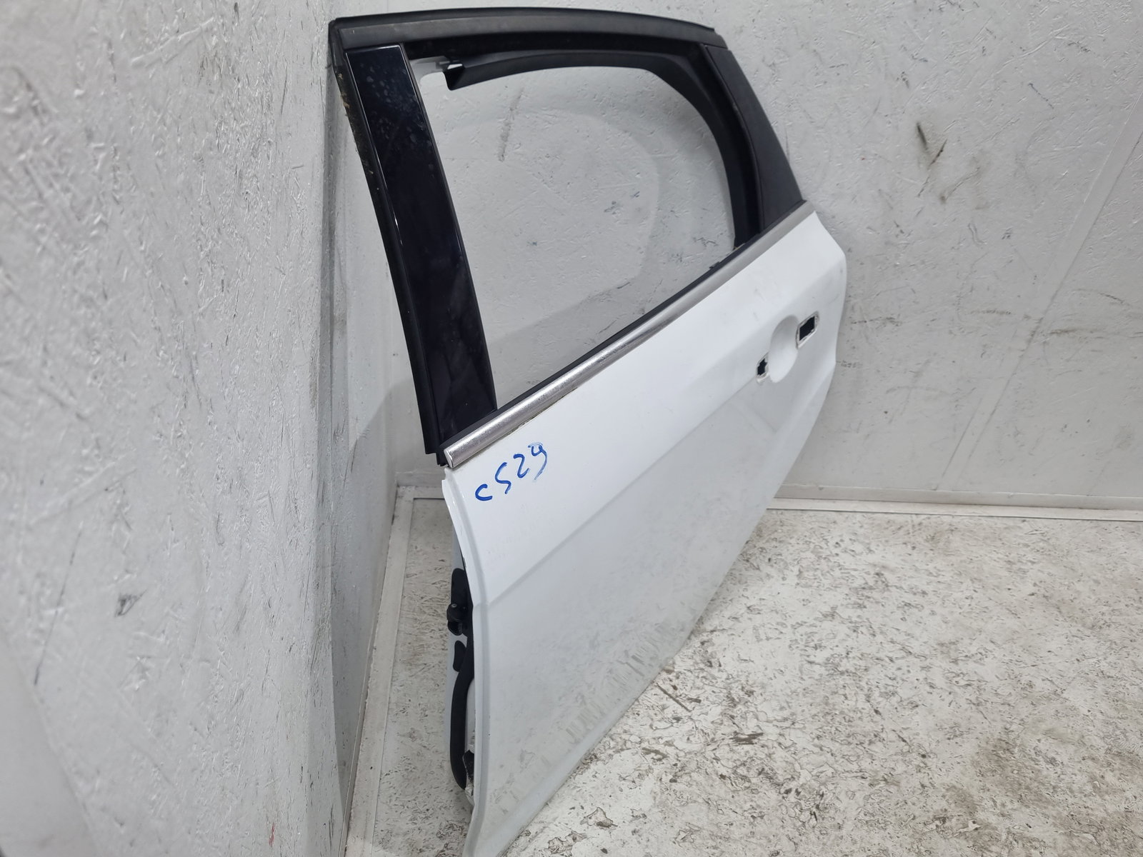 Usa stanga spate Ford Focus 3 [Fabr 2010-2018] Frozen White - imagine 5