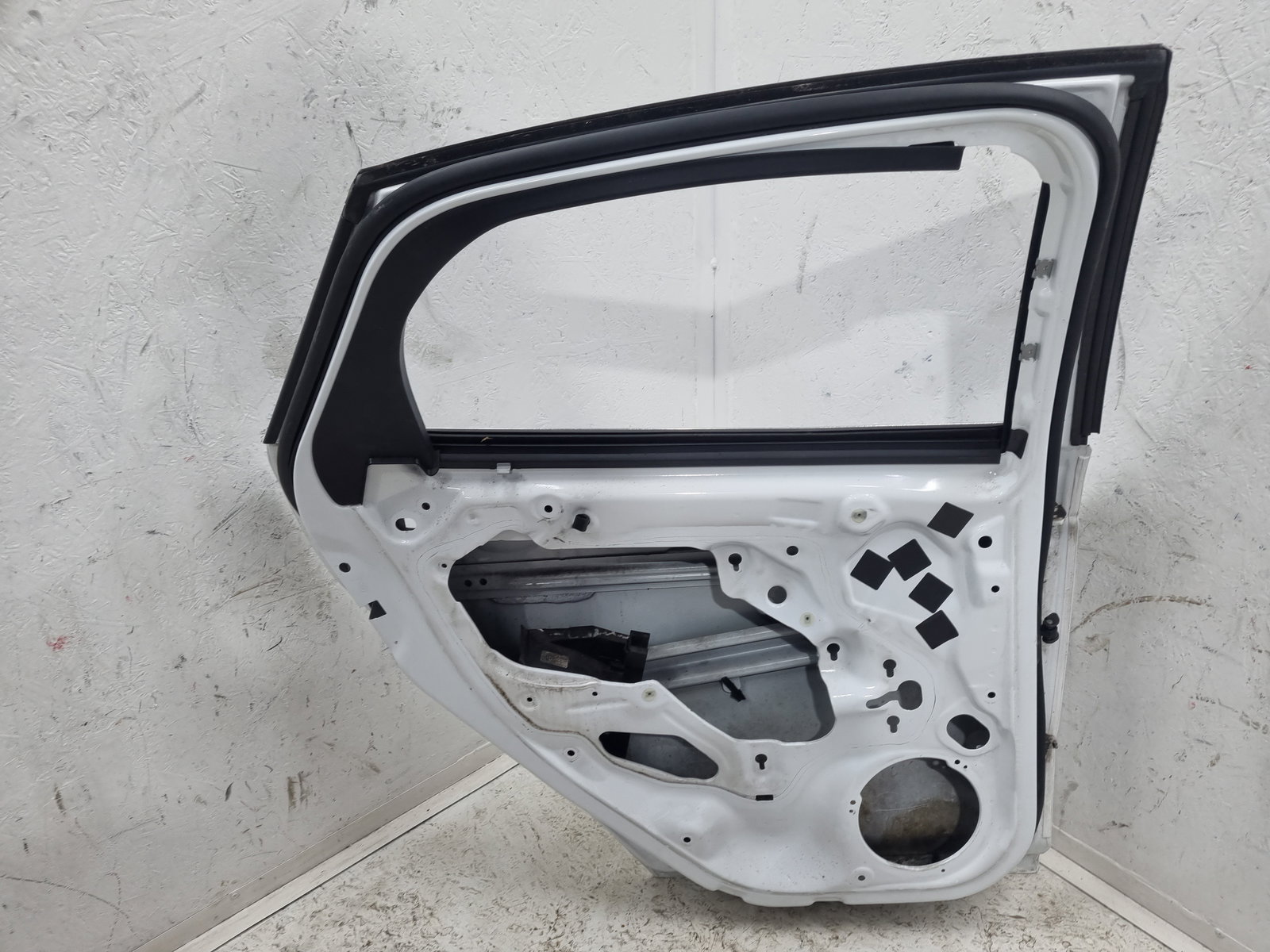 Usa stanga spate Ford Focus 3 [Fabr 2010-2018] Frozen White - imagine 8