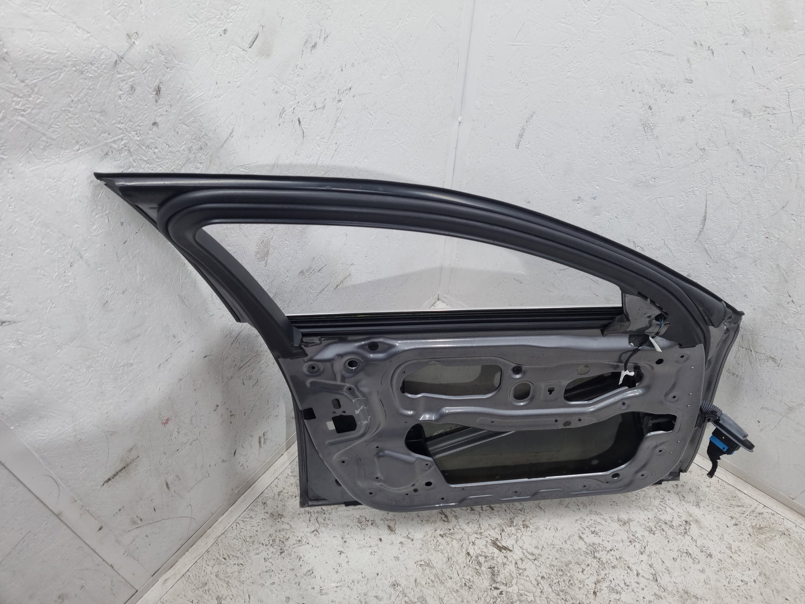 Usa stanga fata Bmw 5 (F10) [Fabr 2011-2016] Berlina Facelift A52 Spacegrau Metalc - imagine 2