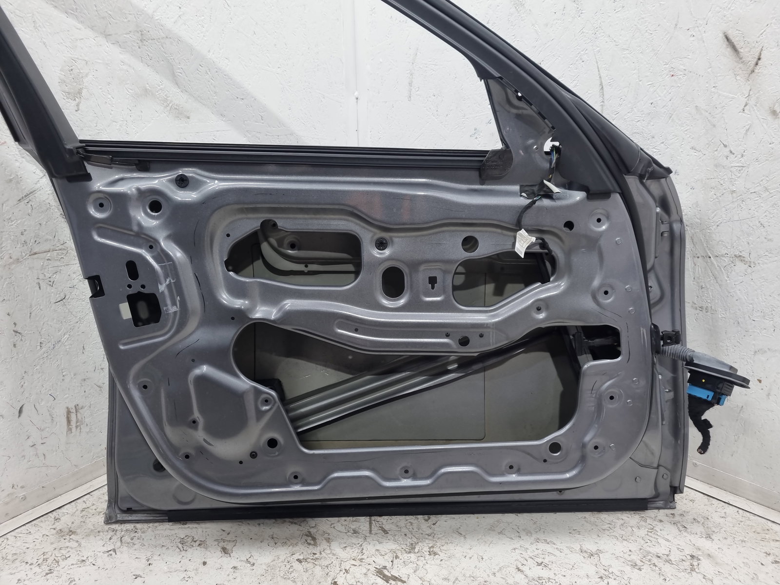 Usa stanga fata Bmw 5 (F10) [Fabr 2011-2016] Berlina Facelift A52 Spacegrau Metalc - imagine 3