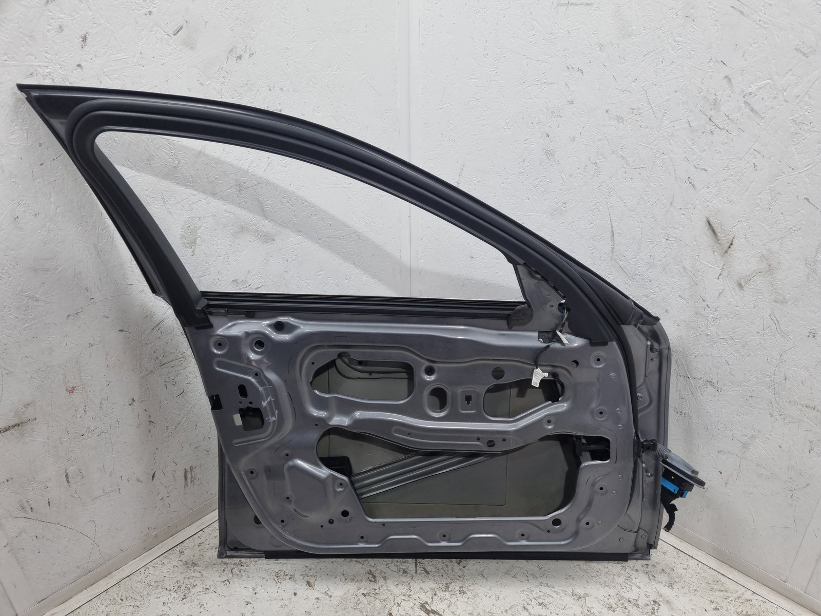 Usa stanga fata Bmw 5 (F10) [Fabr 2011-2016] Berlina Facelift A52 Spacegrau Metalc - imagine 4