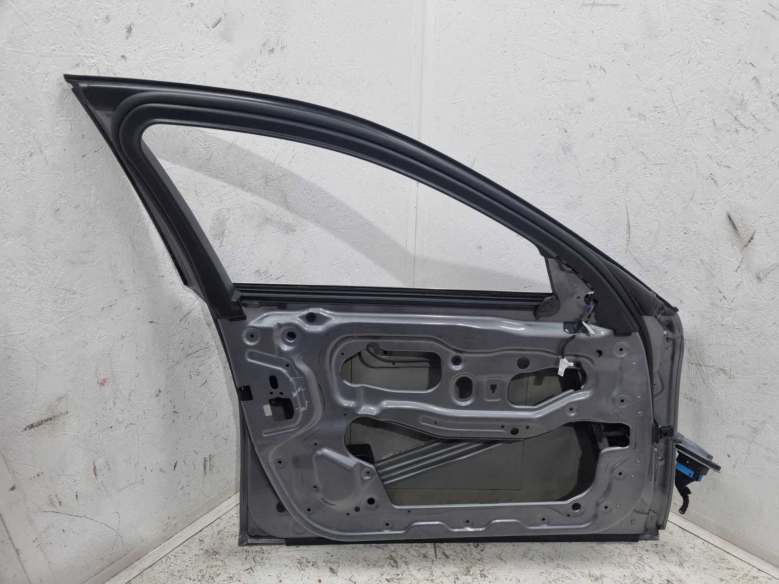 Usa stanga fata Bmw 5 (F10) [Fabr 2011-2016] Berlina Facelift A52 Spacegrau Metalc - imagine 9