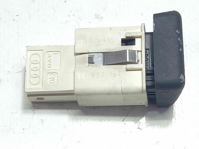 Buton ESP 8E1927134 Audi A4 (8EC, B7) [Fabr 2004-2008] 2.0 BLB