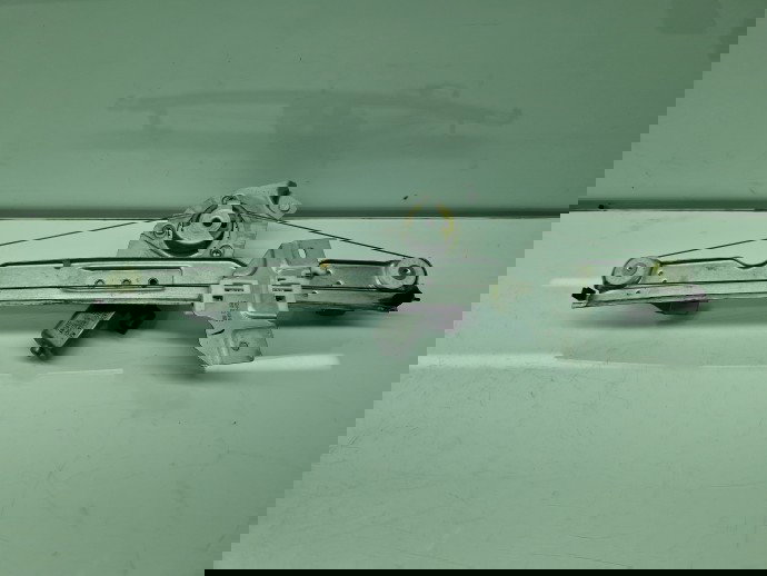 Macara electrica geam dreapta fata Dacia Duster [Fabr 2010-2017] SUV Facelift 8200733828E