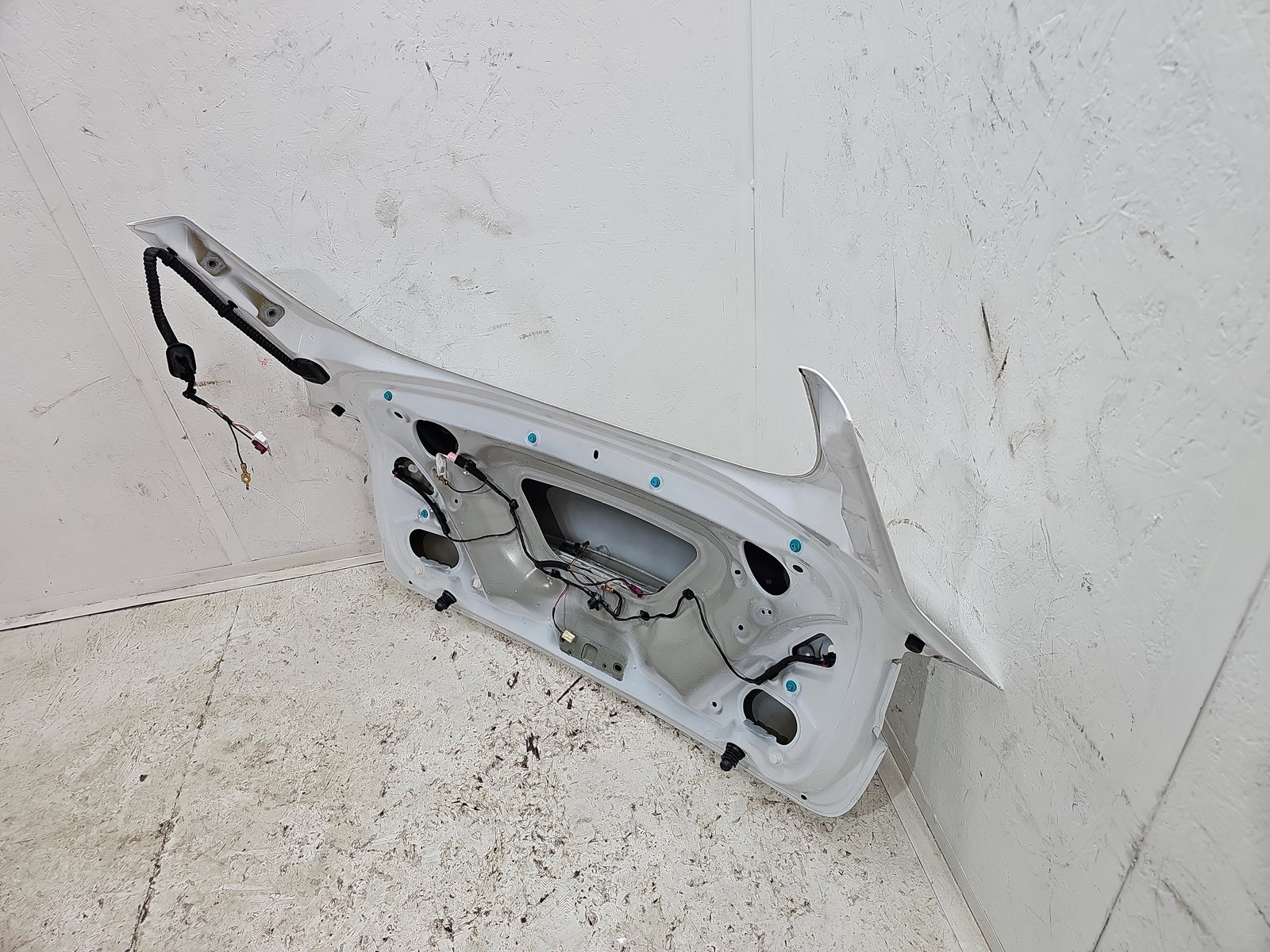 Capota portbagaj TESLA Model 3 [Fabr 2020-2025] Pearl White - imagine 7