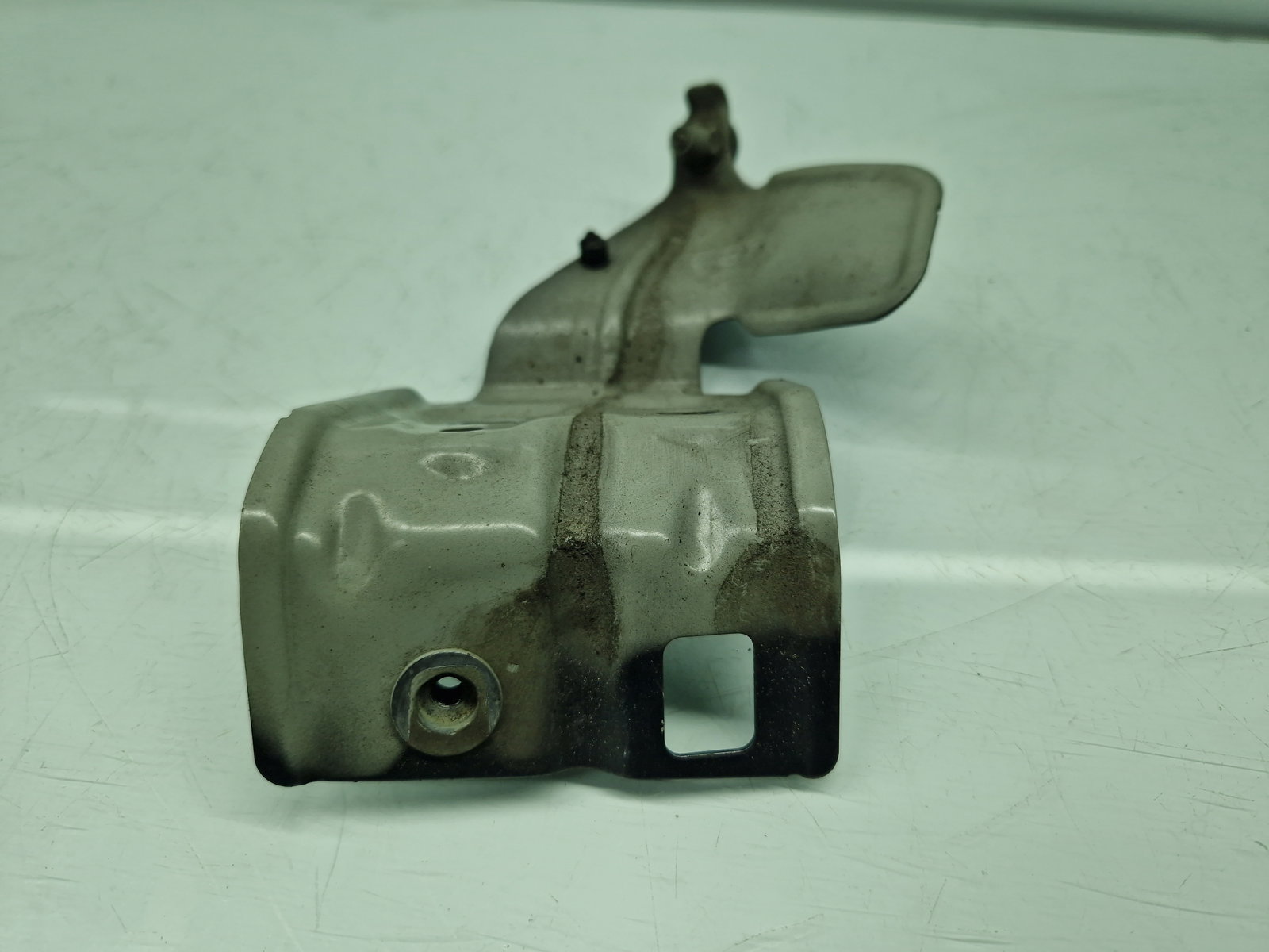 Suport aripa stanga fata Mercedes Clasa A (W177) [Fabr 2019-2024] A1778810100 - imagine 3