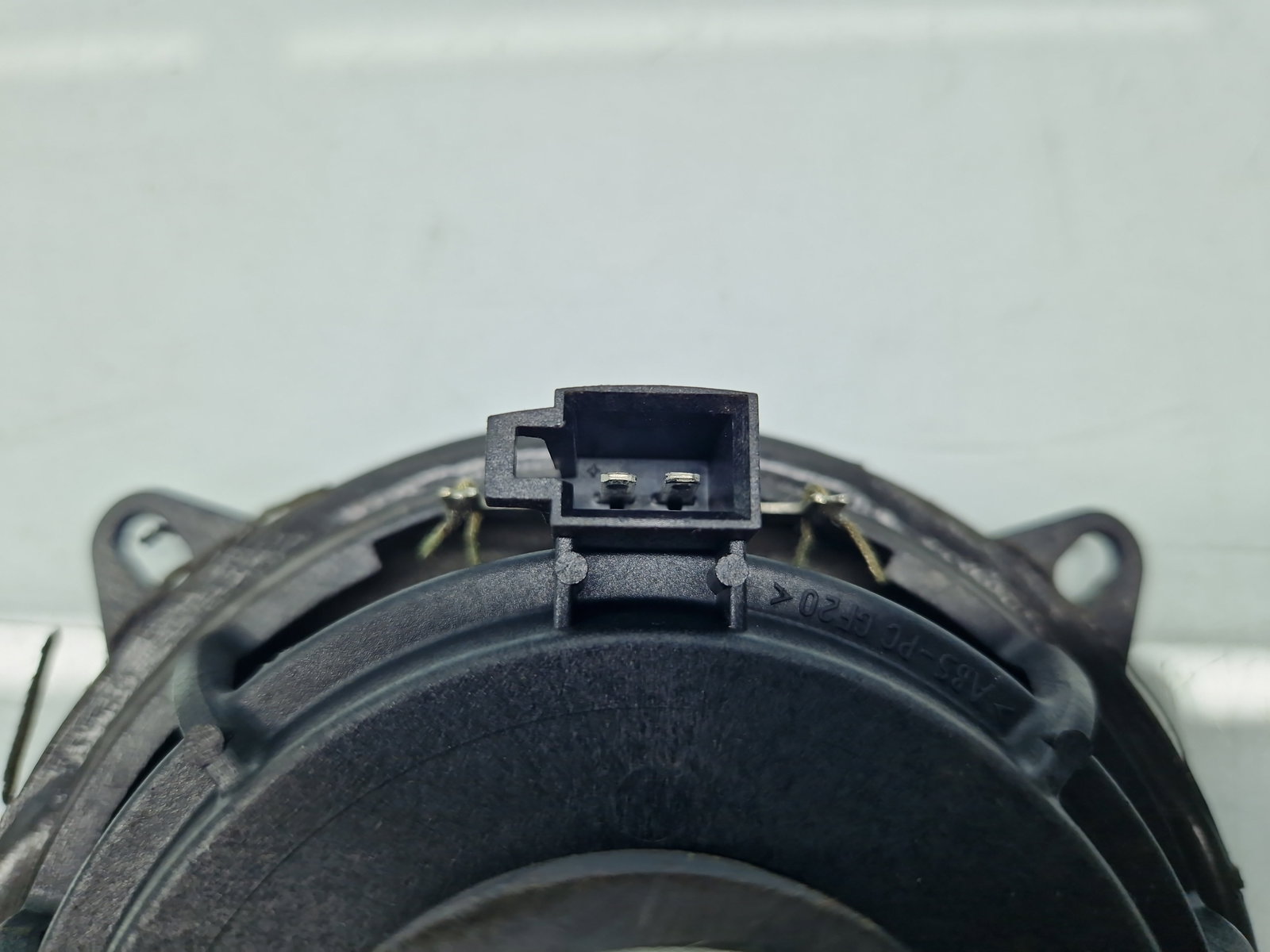 Boxa stanga spate Dacia Duster [Fabr 2010-2017] OEM - imagine 3