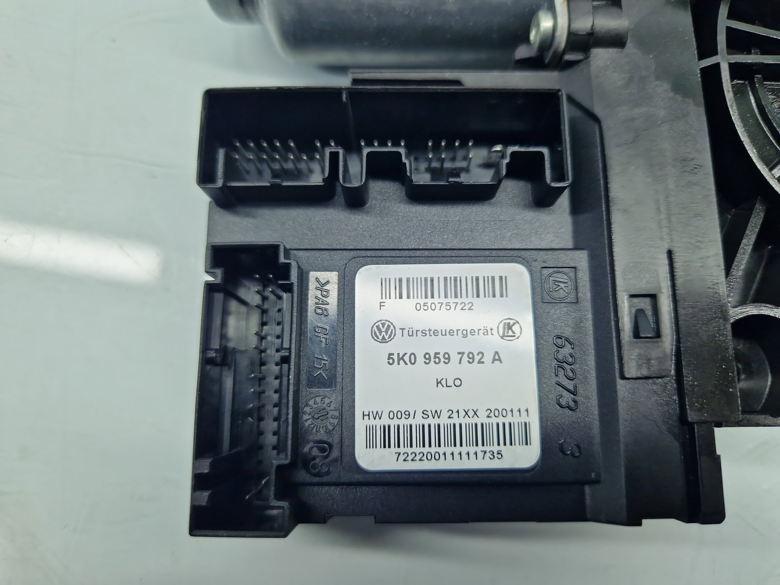 Motoras geam stanga fata Volkswagen Golf 6 (5K1) [Fabr 2009-2013] Hatchback 5K0959702C - imagine 3