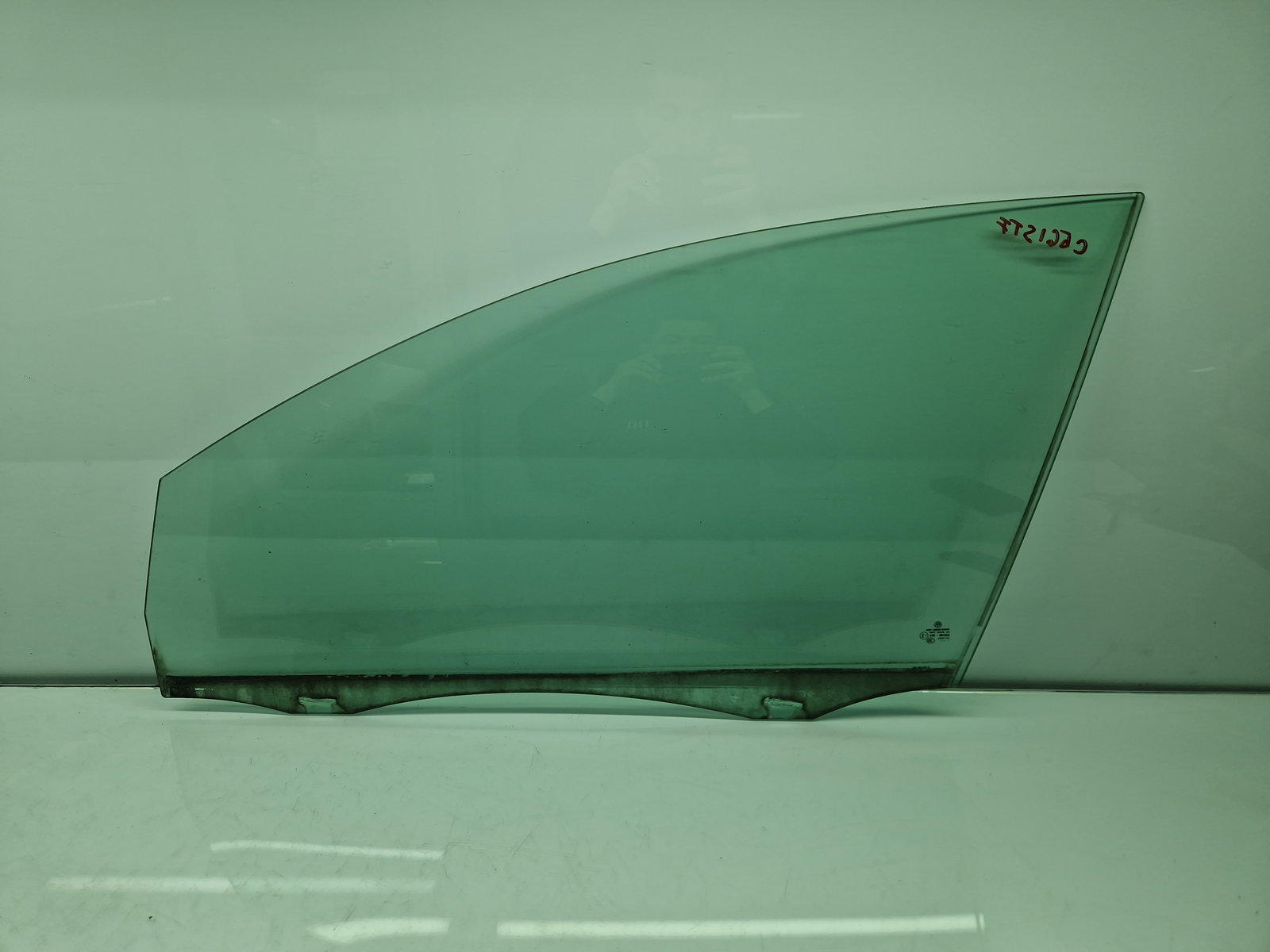 Geam usa stanga fata Volkswagen Golf 6 (5K1) [Fabr 2009-2013] Hatchback OEM - imagine 2