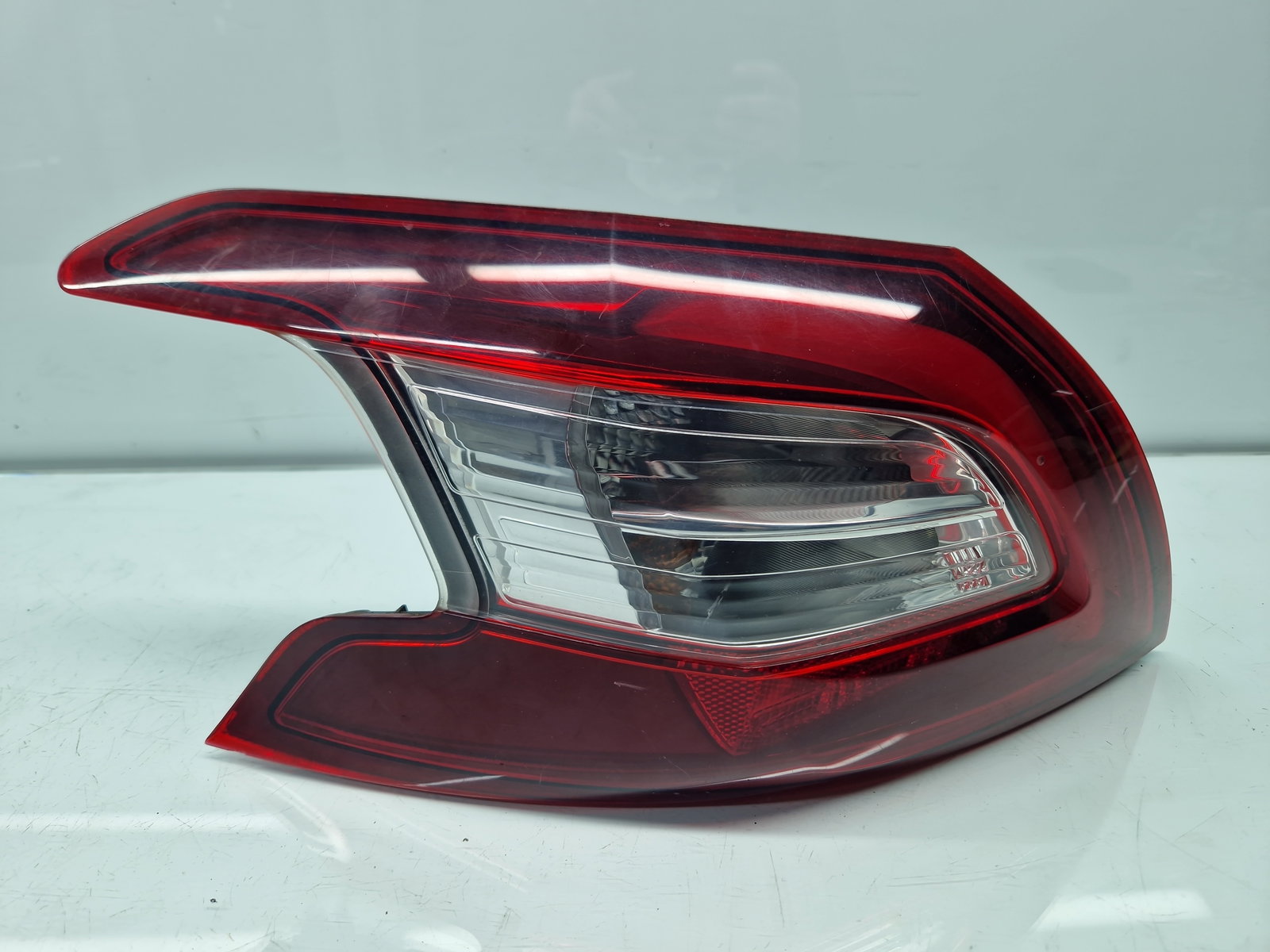 Stop aripa stanga PEUGEOT 308 (II) [Fabr 2013-2020] 9677817680 - imagine 1