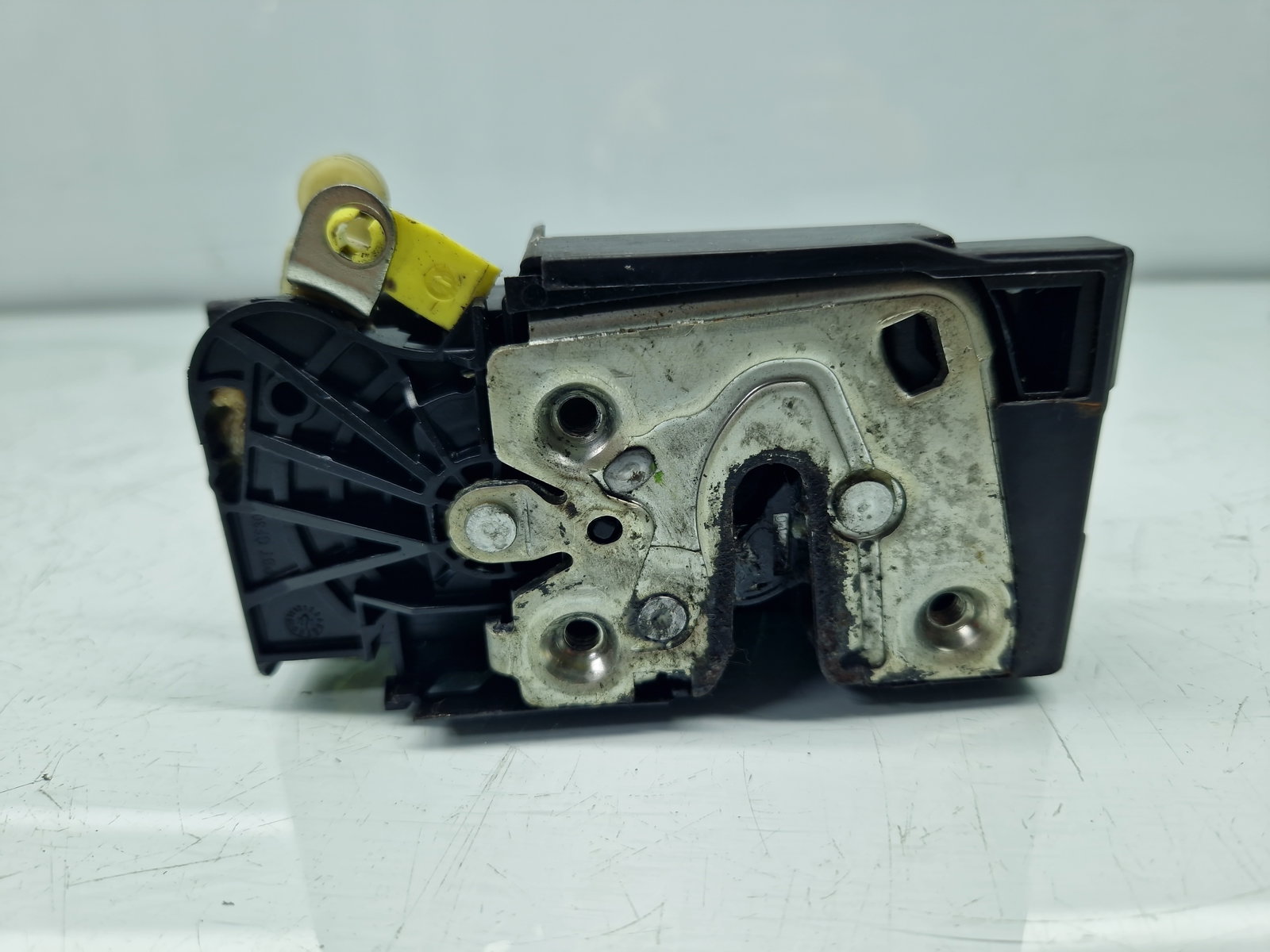 Broasca usa stanga fata Dacia Duster 2 [Fabr 2017-2023] 805036786RA - imagine 1