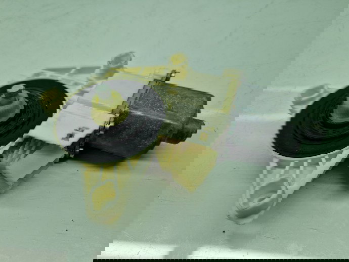 Motoras geam stanga spate Mercedes Clasa C (W204) [Fabr 2007-2014] A2048200642