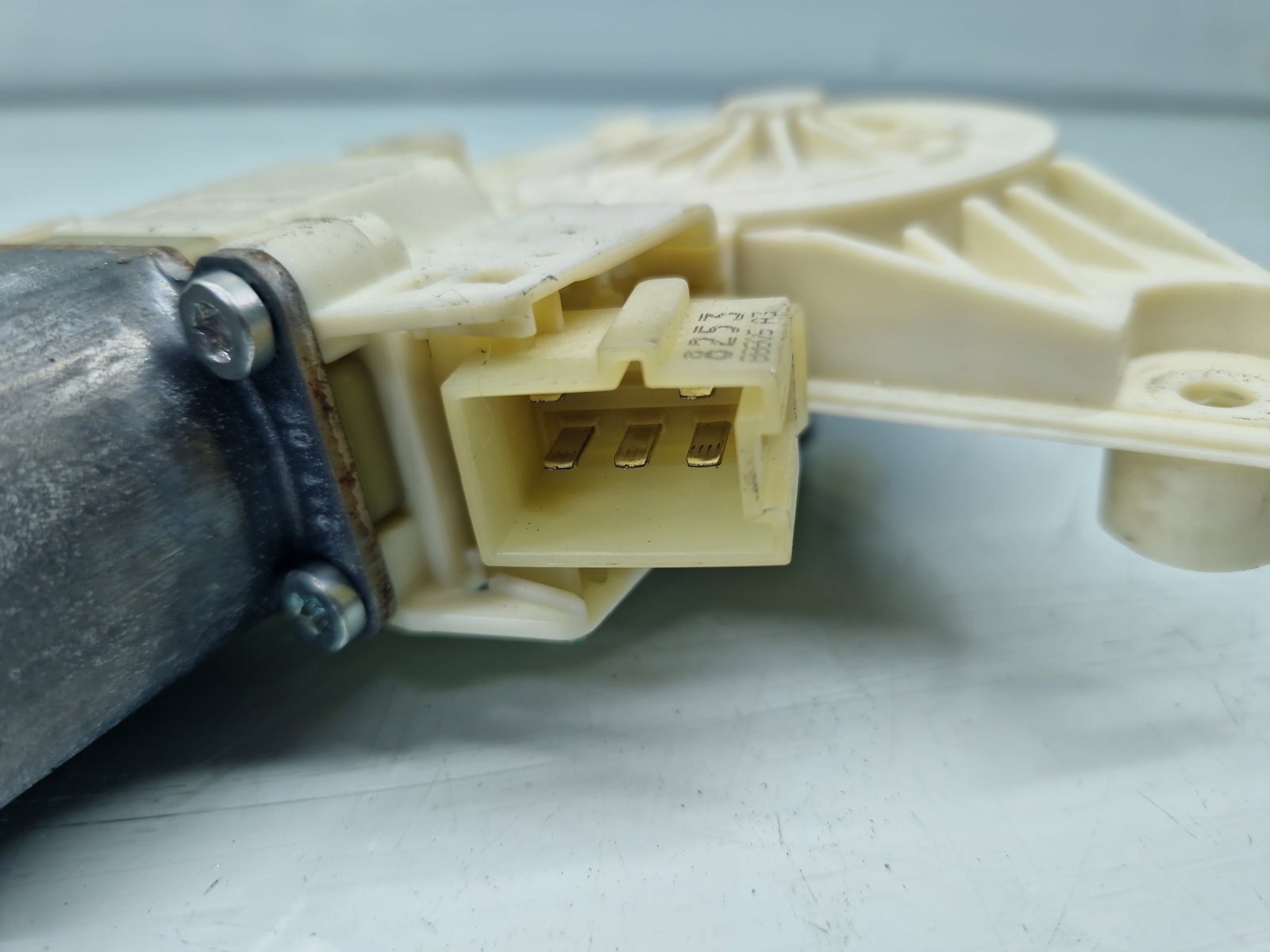 Motoras geam stanga spate Mercedes Clasa C (W204) [Fabr 2007-2014] A2048200642 - imagine 4