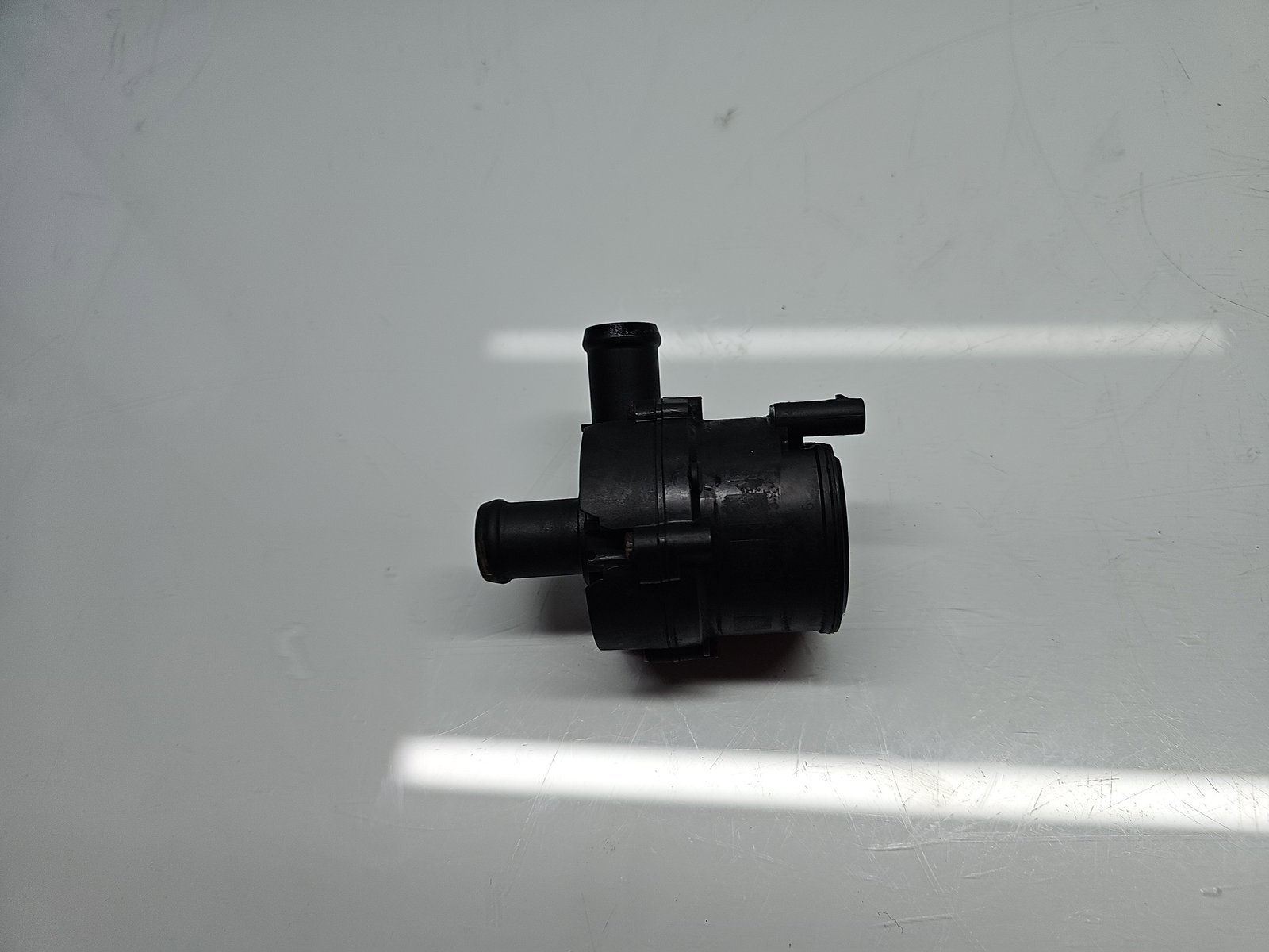 Pompa recirculare apa Skoda Octavia 3 (5E3) [Fabr 2012-2020] 5G0965561 2.0 TDI CRMB 110KW / 150CP - imagine 3