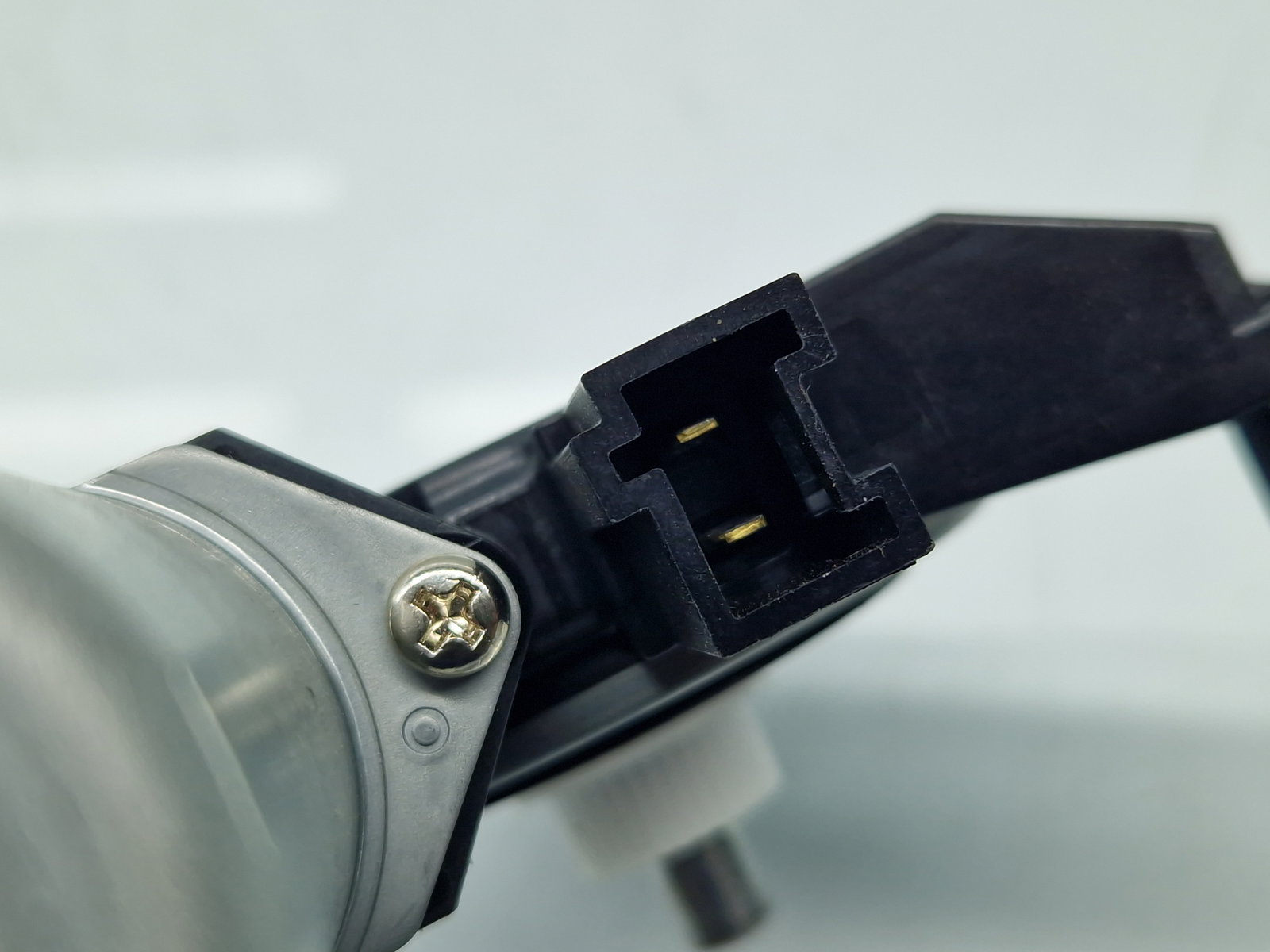 Motoras geam stanga spate Mercedes Clasa A (W177) [Fabr 2019-2024] A0009060808 - imagine 4