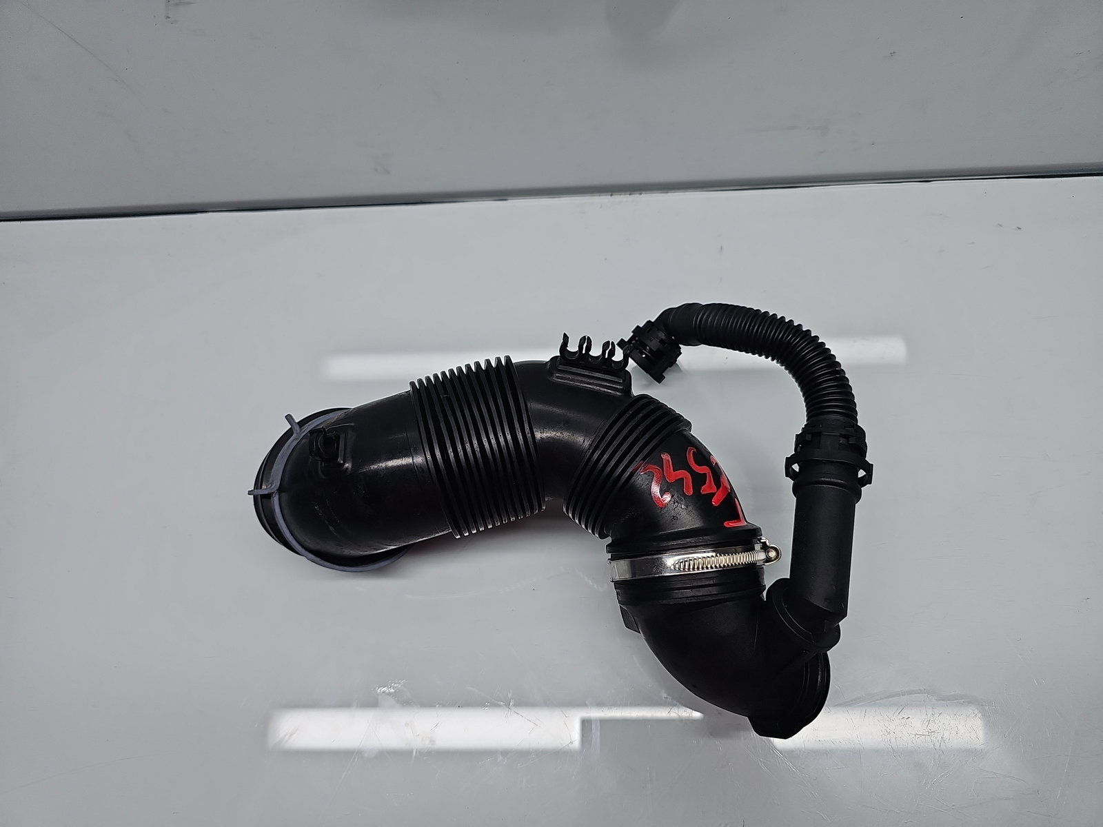 Tub admisie aer Skoda Octavia 3 (5E3) [Fabr 2012-2020] 5Q0129654 2.0 TDI CRMB 110KW / 150CP - imagine 2