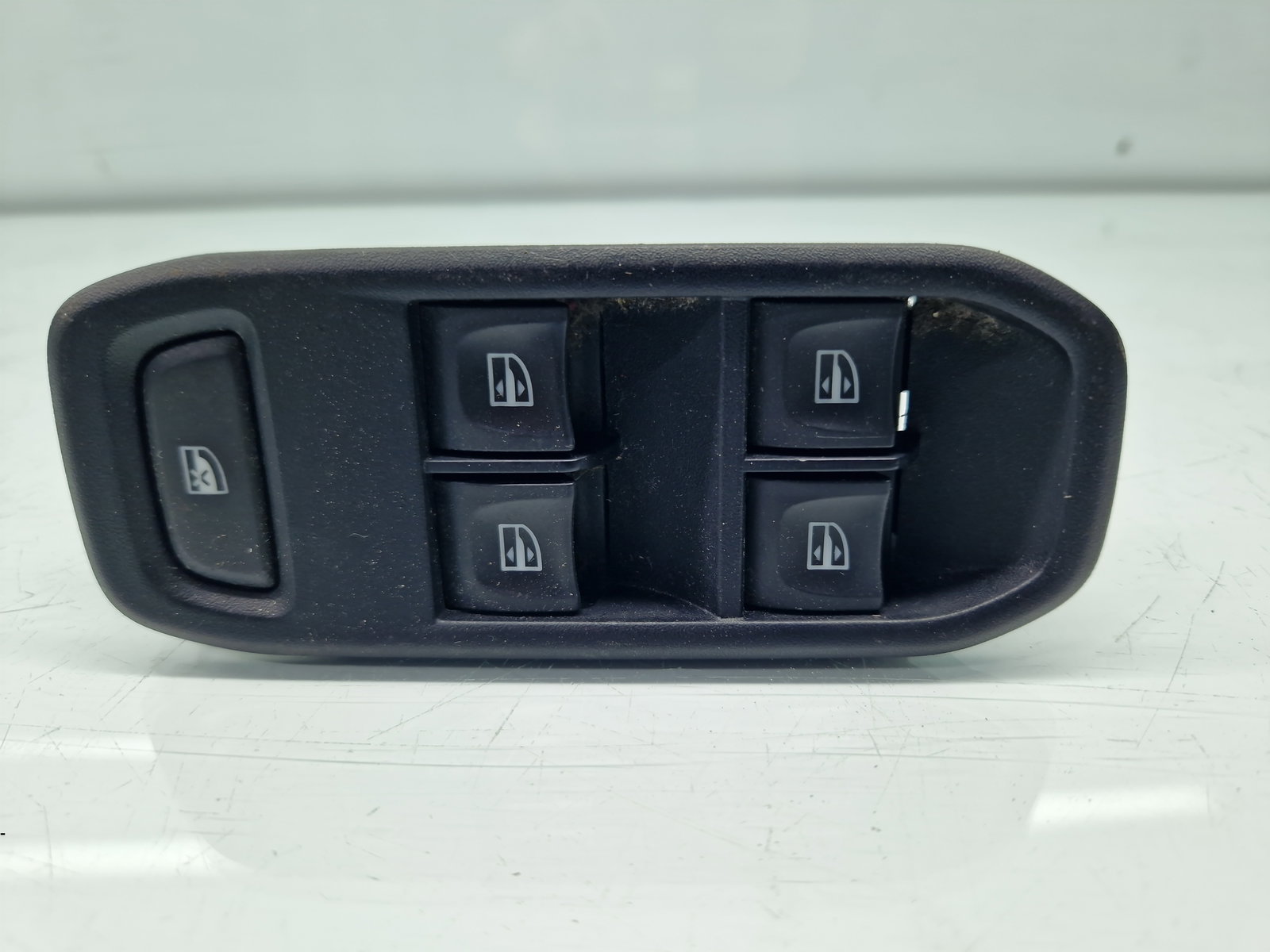 Butoane comanda geamuri sofer Dacia Duster 2 [Fabr 2017-2023] 254113300R - imagine 1