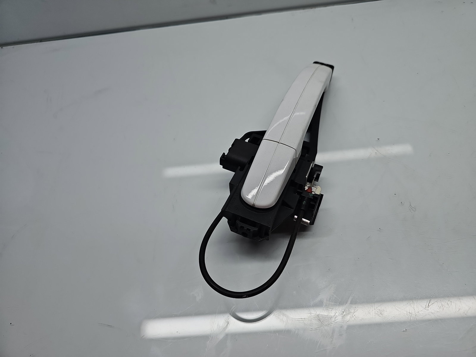 Maner usa stanga fata Ford Focus 3 [Fabr 2010-2018] Frozen White - imagine 2