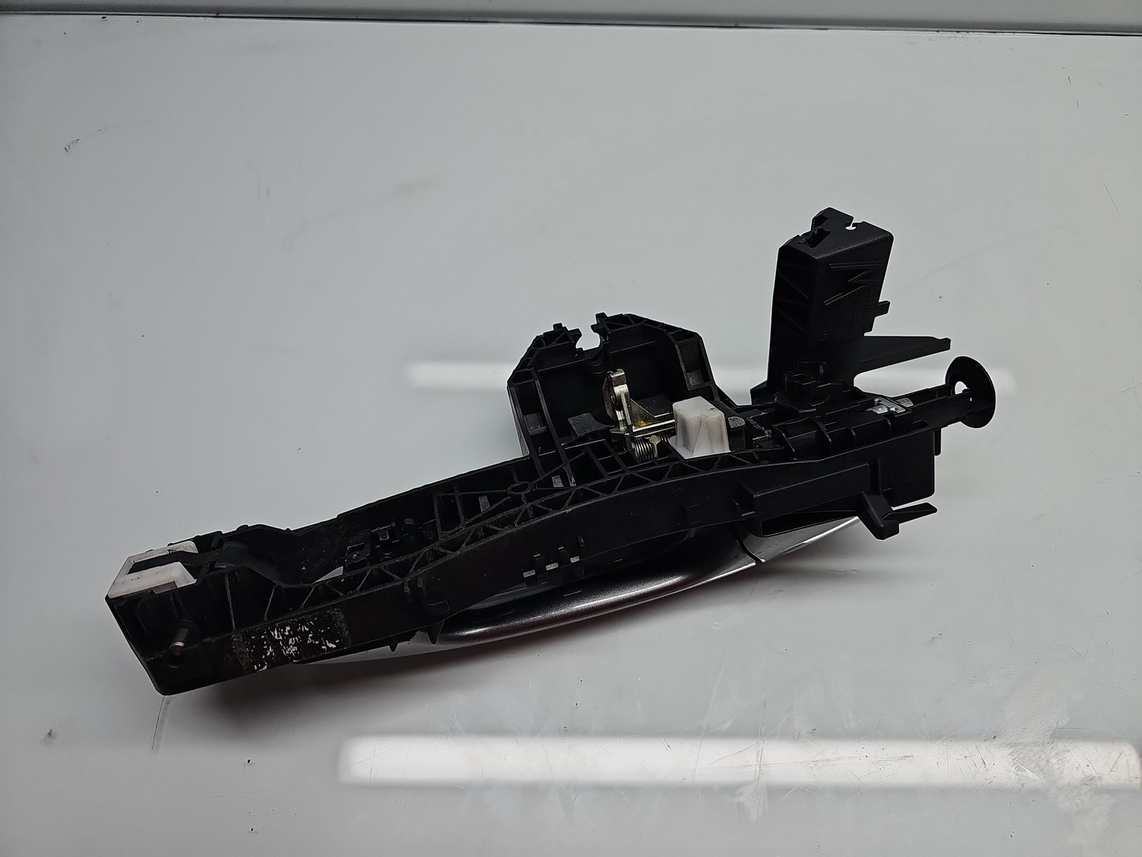 Maner usa stanga spate Mercedes Clasa A (W176) [Fabr 2012-2018] 787U Gri Montan - imagine 4