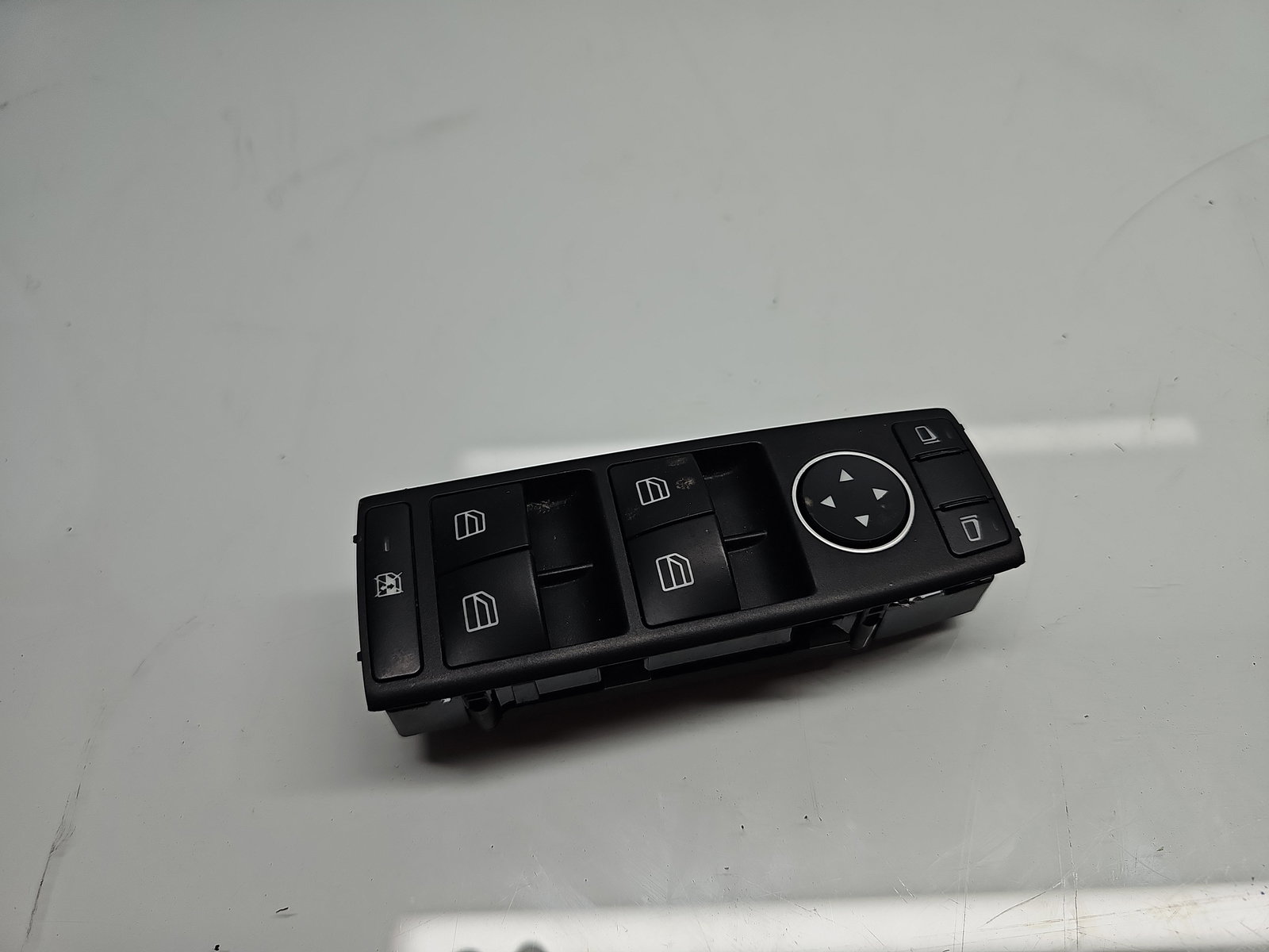 Butoane comanda geamuri sofer Mercedes Clasa A (W176) [Fabr 2012-2018] A1669054300 - imagine 1