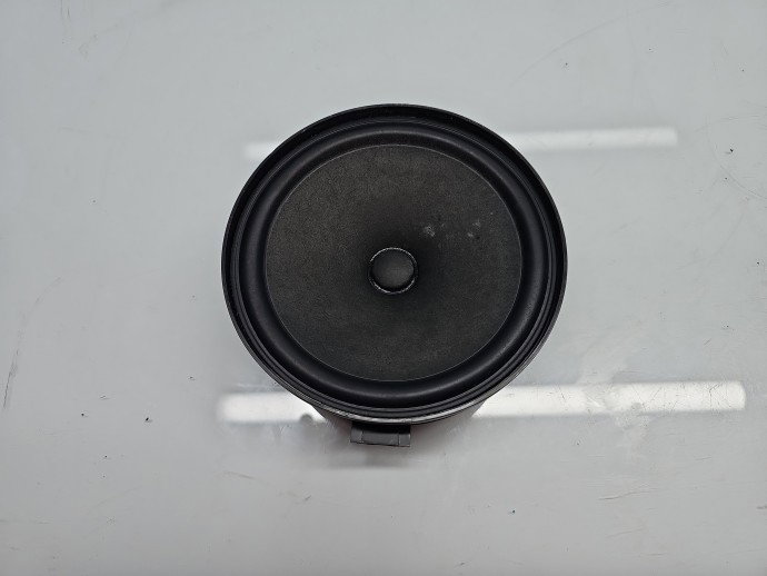 Boxa dreapta fata Mercedes Clasa A (W176) [Fabr 2012-2018] A2468200100