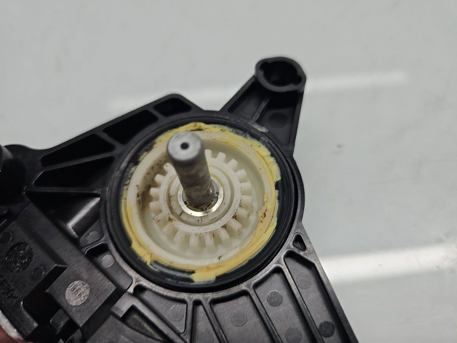 Motoras geam stanga spate Mercedes Clasa A (W176) [Fabr 2012-2018] A2469063100 - imagine 4