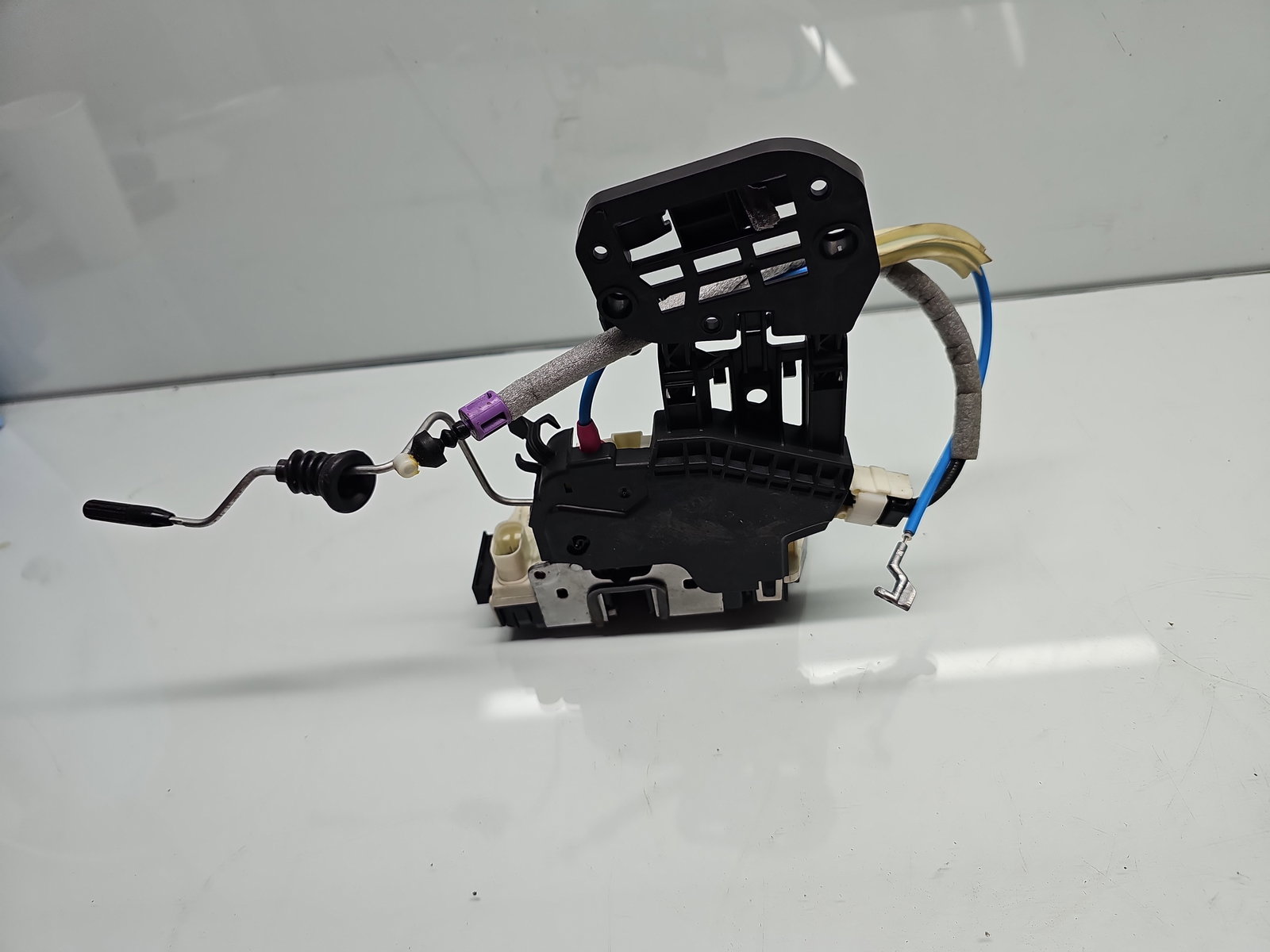 Broasca usa stanga spate Mercedes Clasa A (W176) [Fabr 2012-2018] A2040085999 - imagine 2