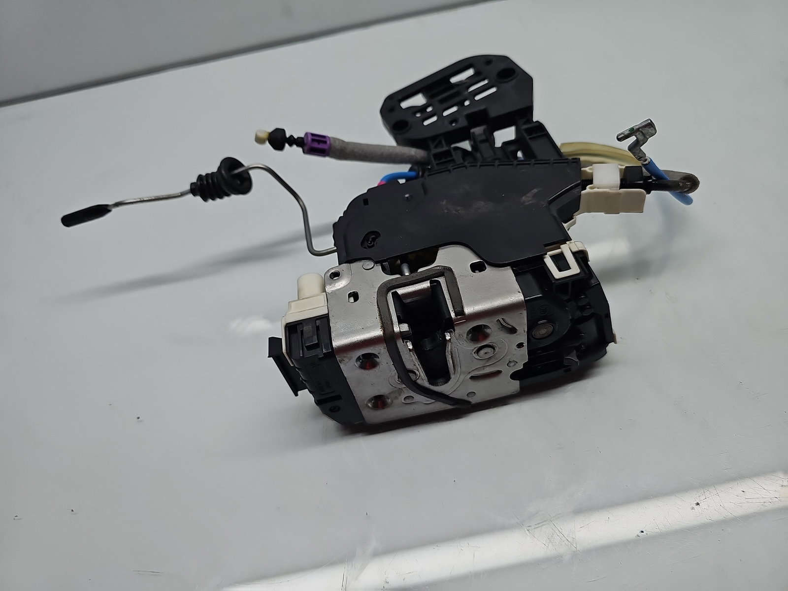 Broasca usa stanga spate Mercedes Clasa A (W176) [Fabr 2012-2018] A2040085999 - imagine 3