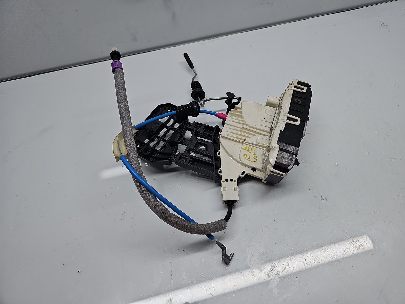 Broasca usa stanga spate Mercedes Clasa A (W176) [Fabr 2012-2018] A2040085999 - imagine 4