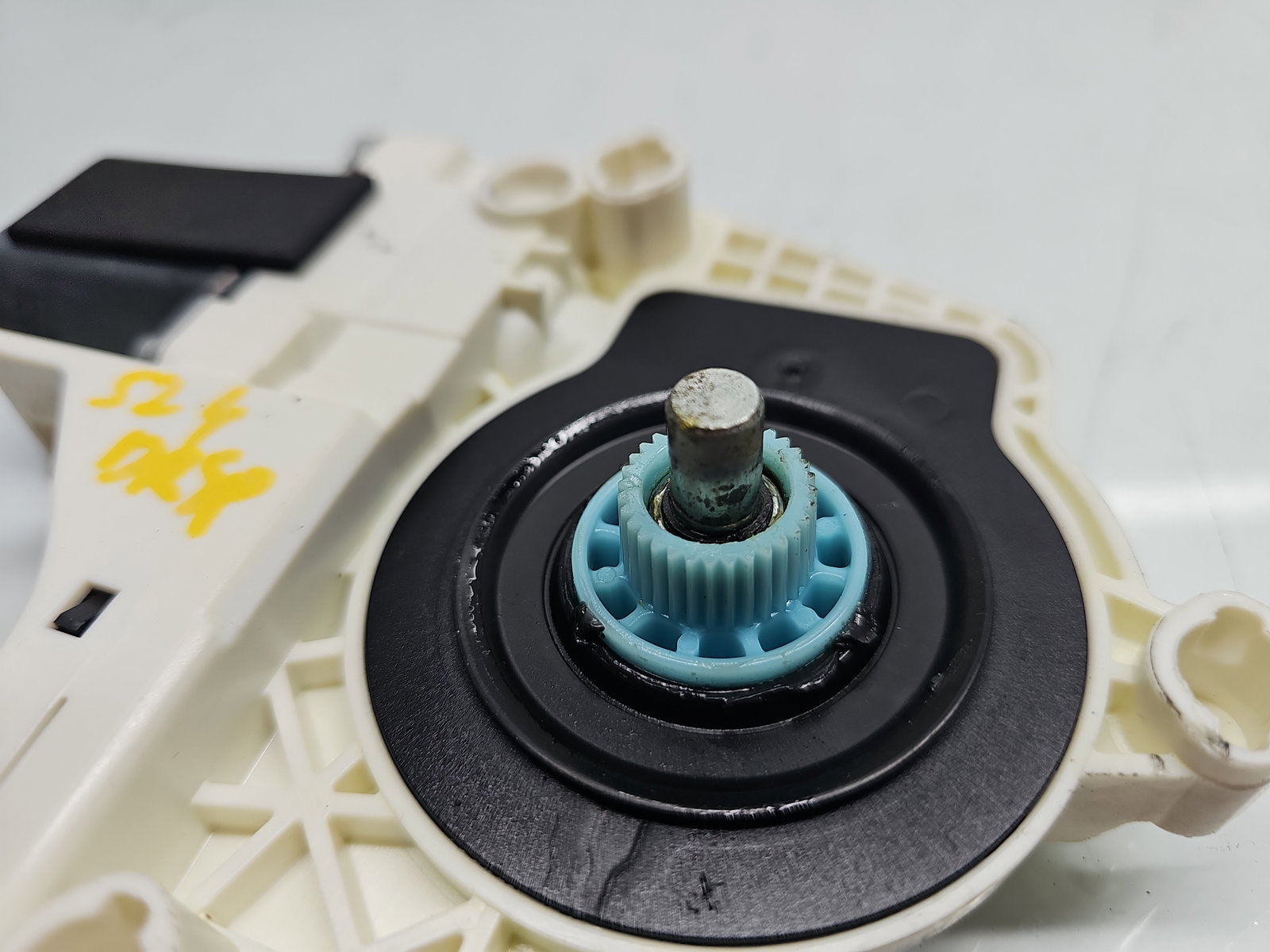 Motoras geam dreapta spate AUDI A6 (4G2, C7) S-line [Fabr 2012-2017] 8K0959812A - imagine 2