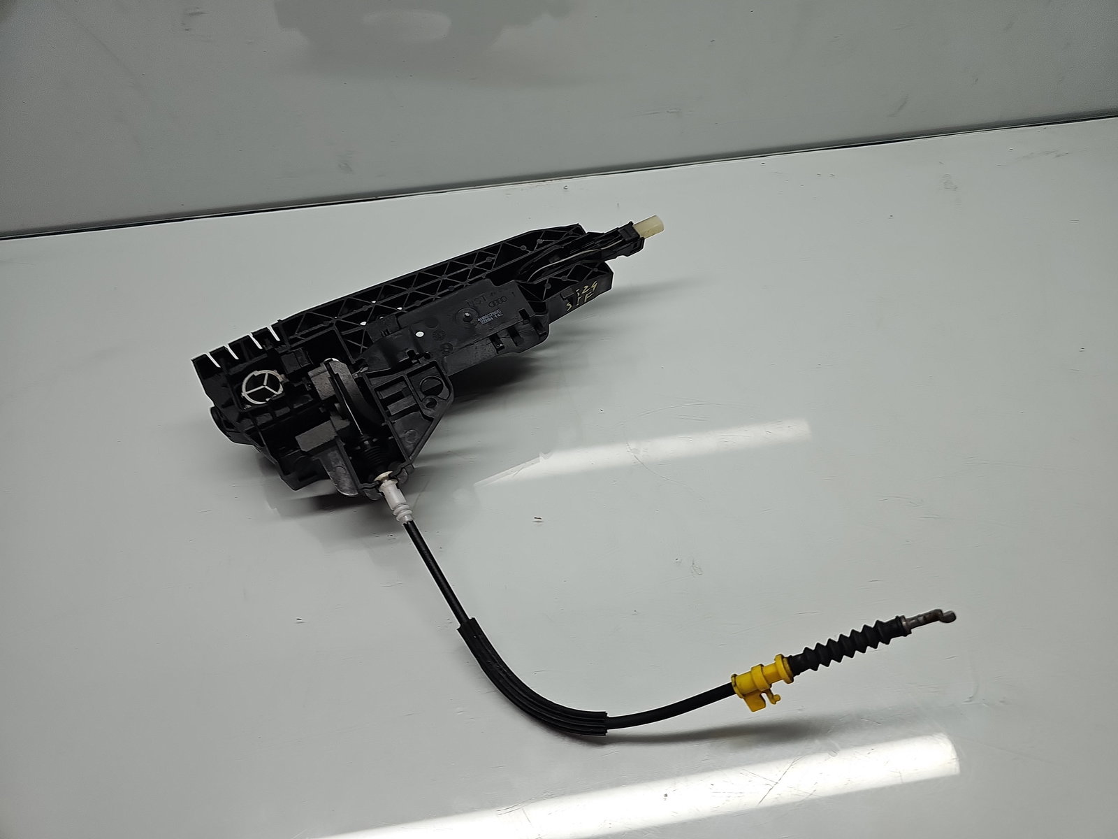 Maner usa stanga fata AUDI A6 (4G2, C7) S-line [Fabr 2012-2017] LY8X - imagine 4